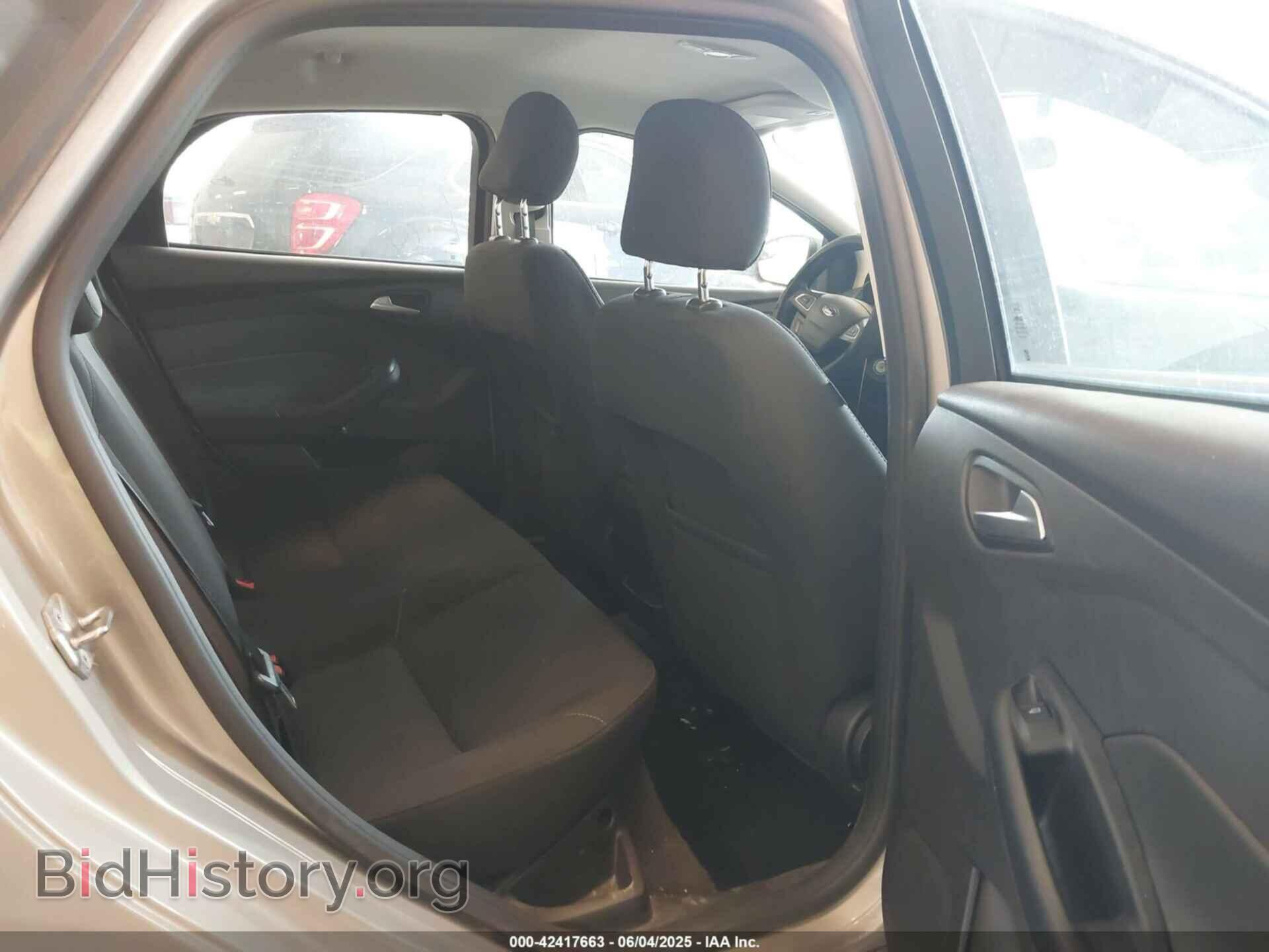 2016 FORD FOCUS - VIN: 1FADP3F23GL373491 - Фото 8