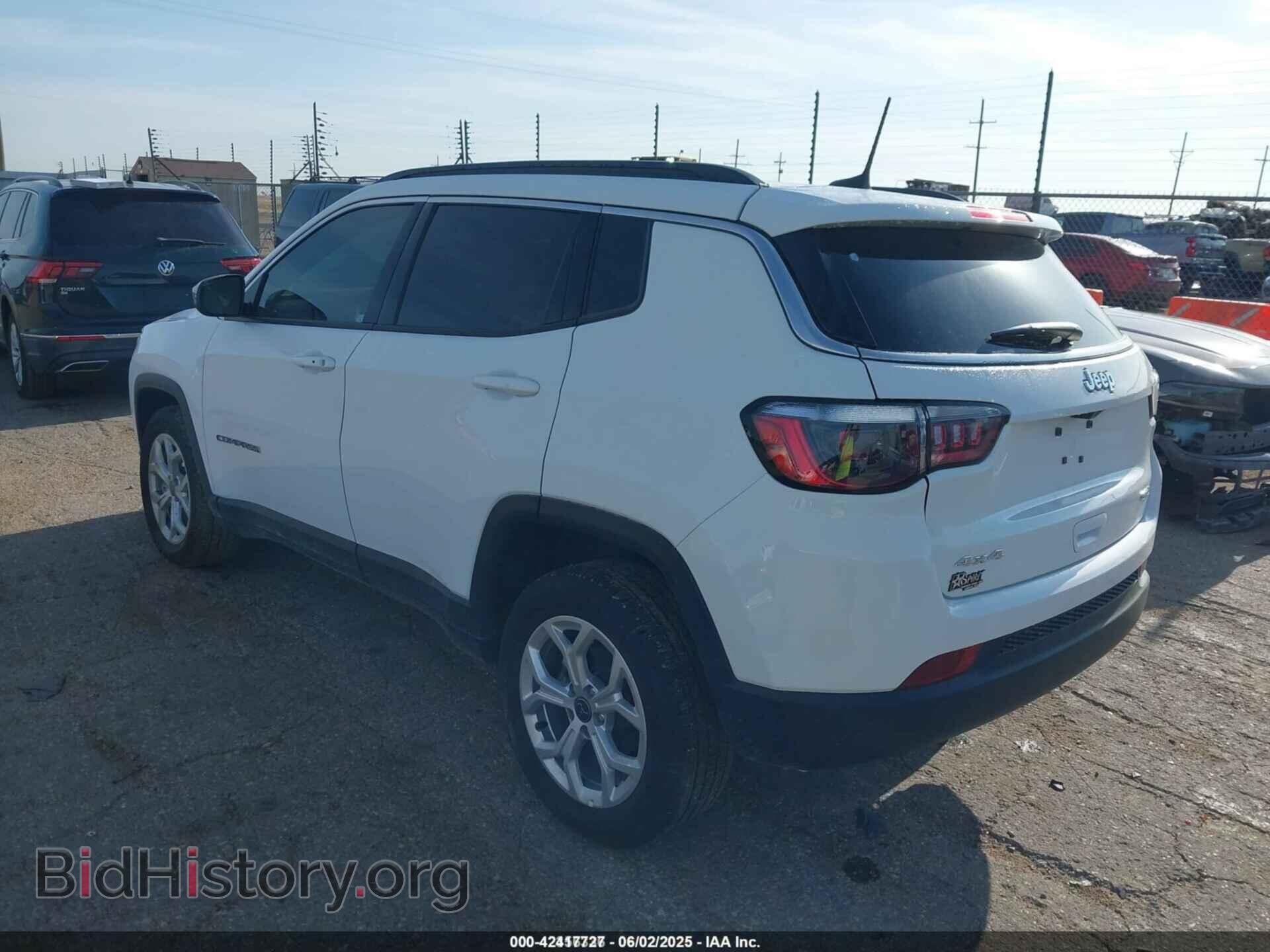 2025 JEEP COMPASS - VIN: 3C4NJDBNXST571598 - Фото 3