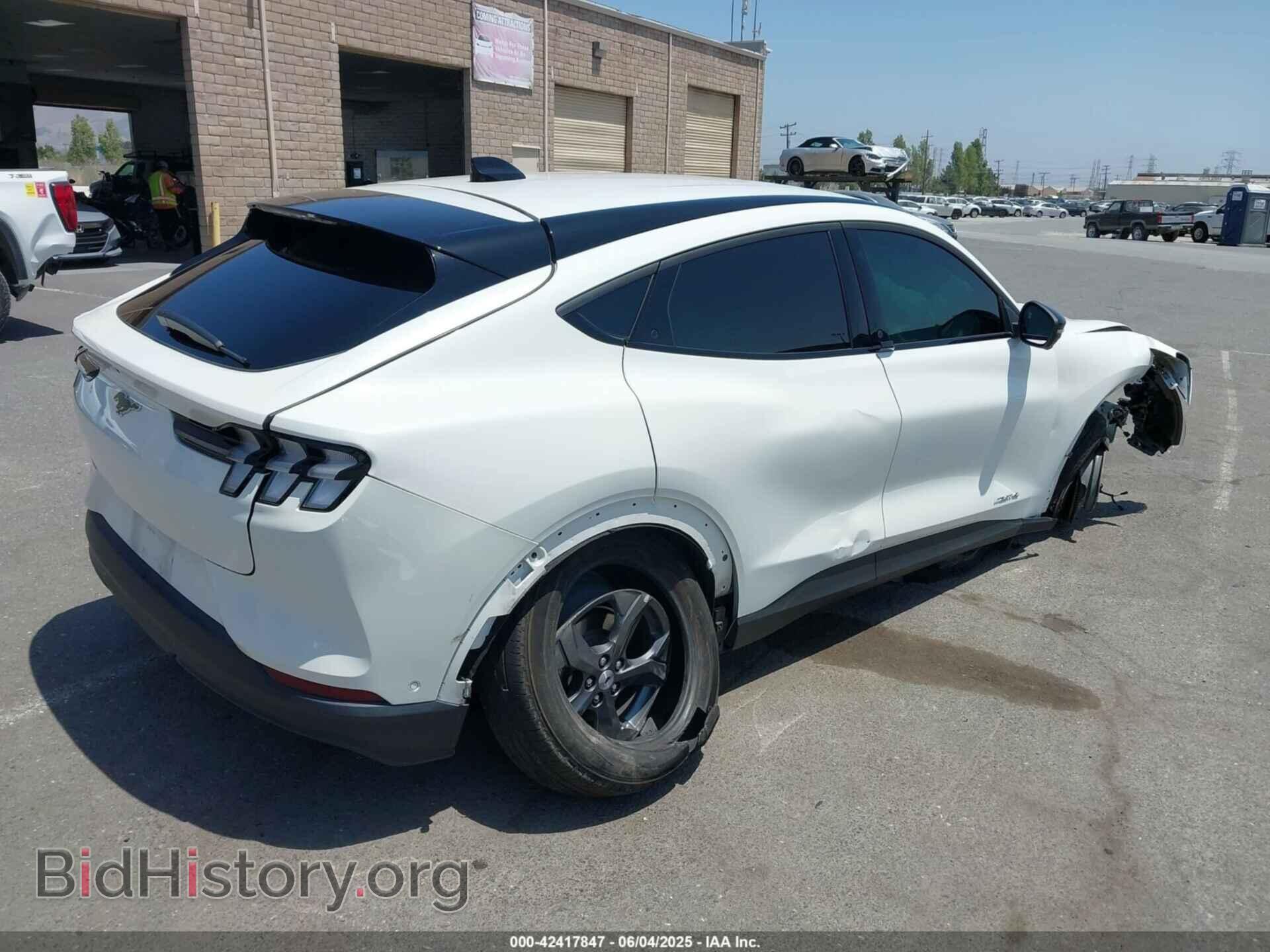 2023 FORD MUSTANG MACH-E - VIN: 3FMTK1SS5PMA01675 - Фото 4