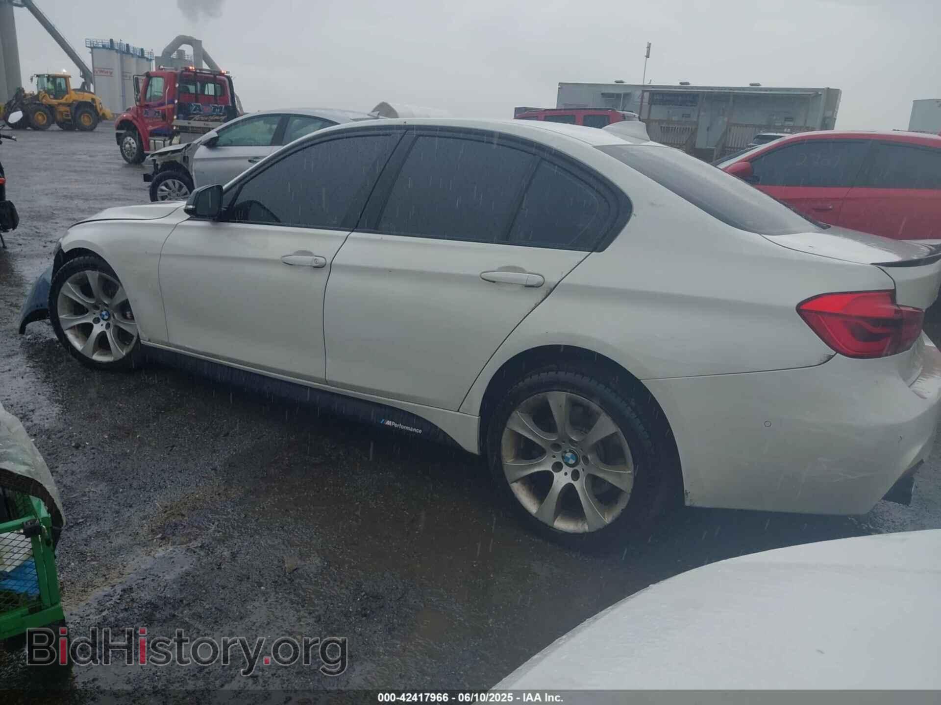 2018 BMW 340I - VIN: WBA8B7C53JA572976 - Photo 3
