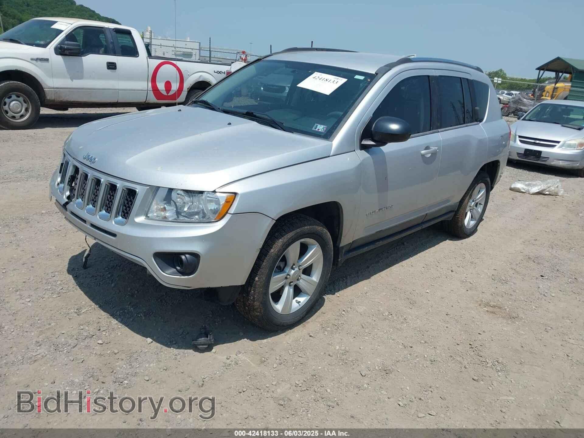 2011 JEEP COMPASS - VIN: 1J4NT1FA2BD171048 - Photo 2