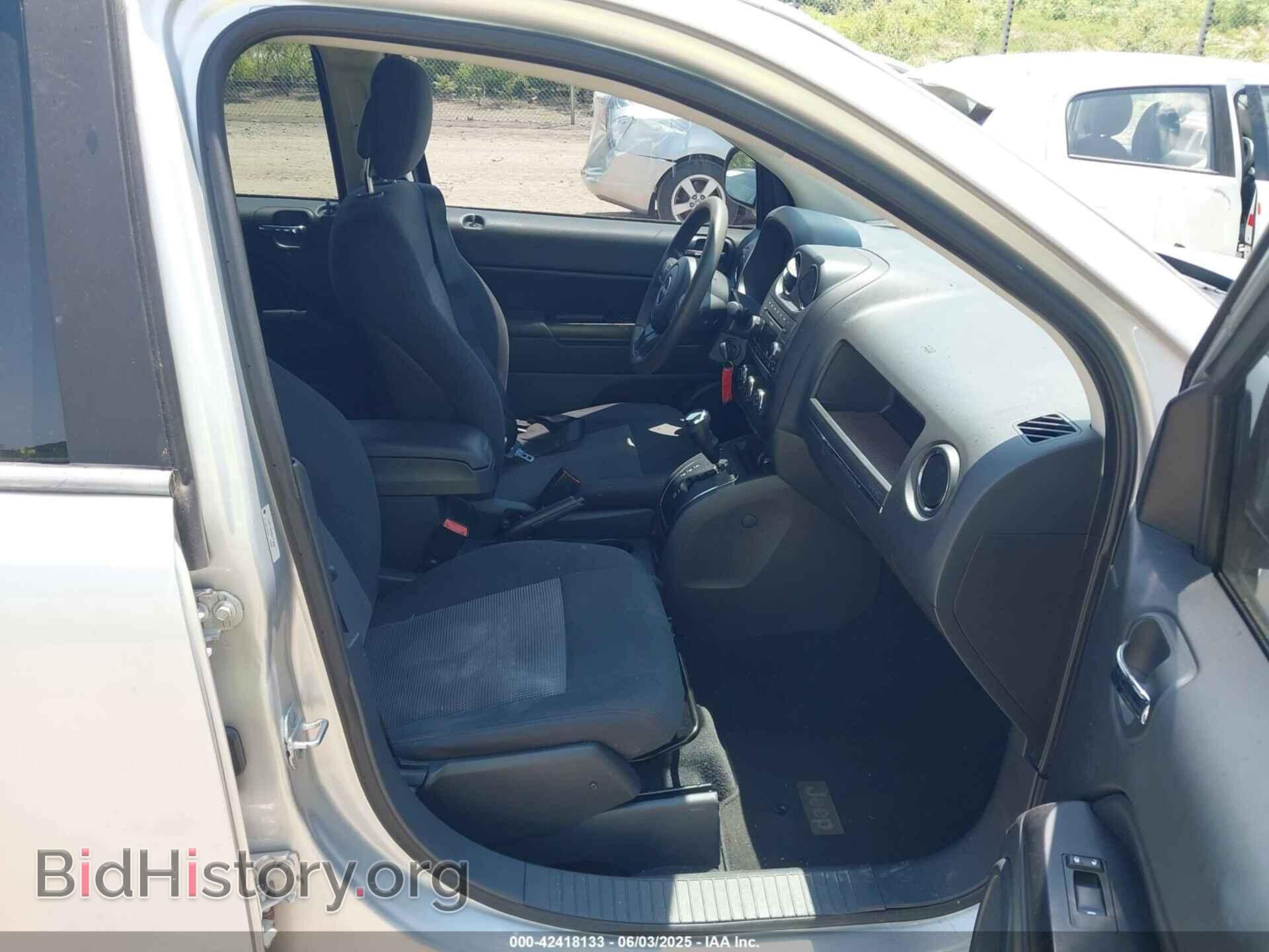 2011 JEEP COMPASS - VIN: 1J4NT1FA2BD171048 - Photo 5