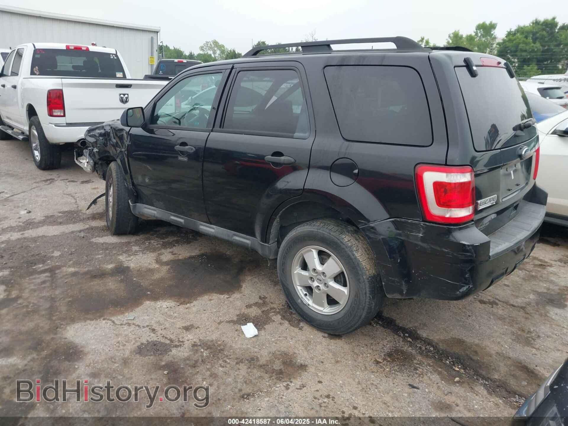 2011 FORD ESCAPE - VIN: 1FMCU0D73BKC39599 - Фото 3