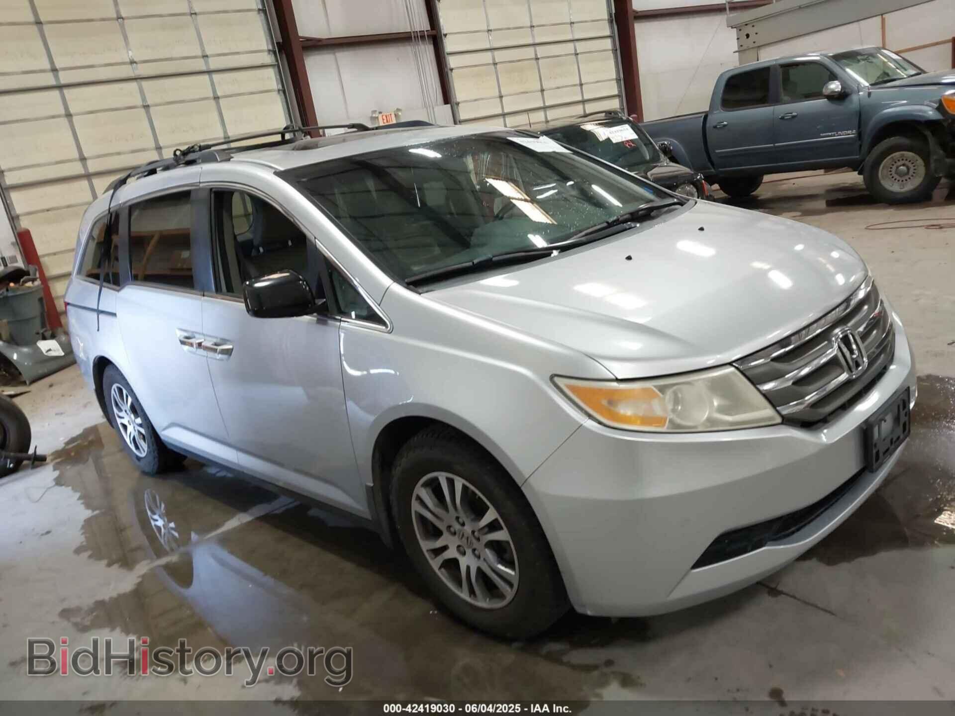 Photo 5FNRL5H66BB010332 - HONDA ODYSSEY 2011