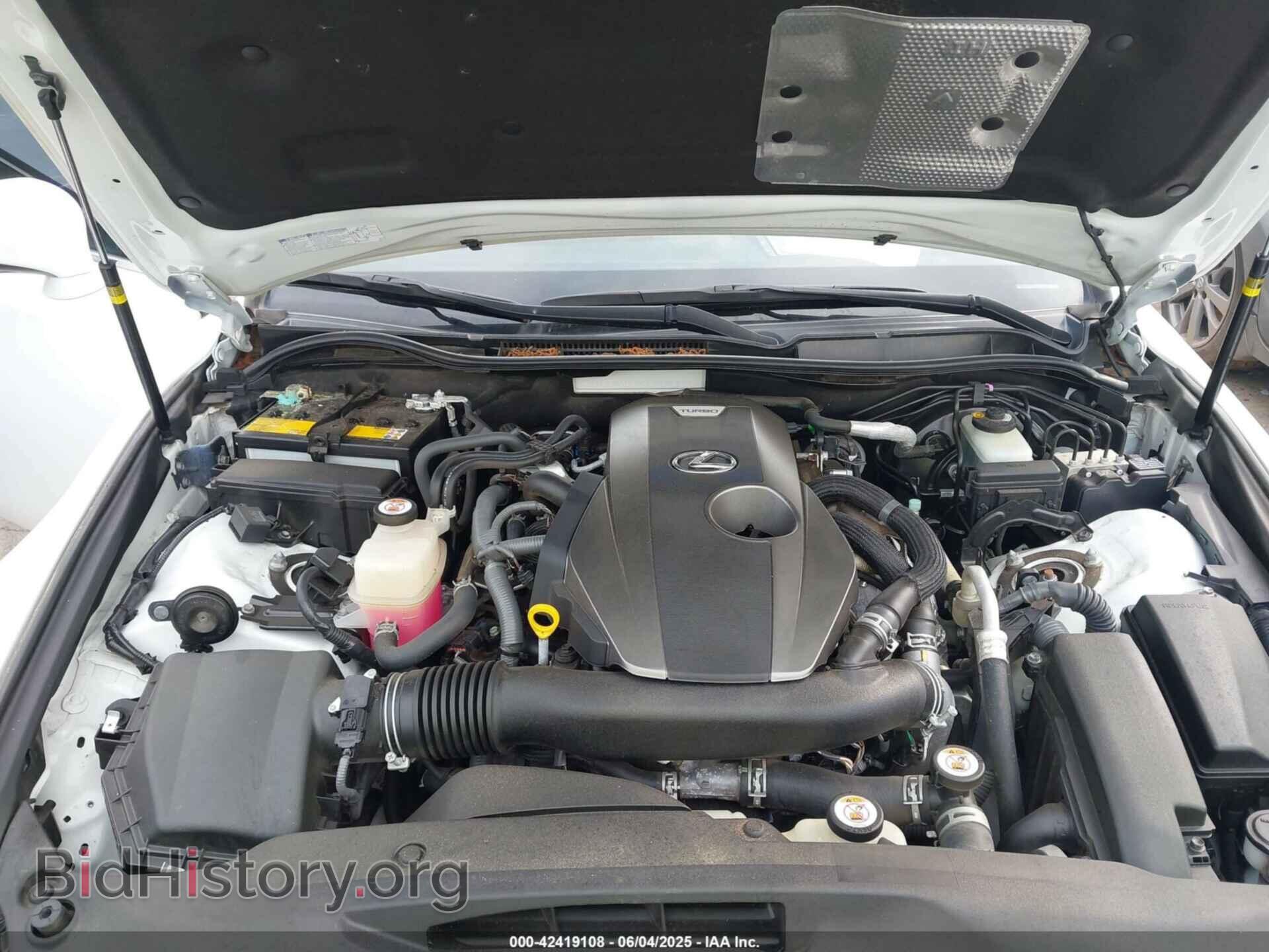 2017 LEXUS IS 200T - VIN: JTHBA1D27H5060250 - Фото 10