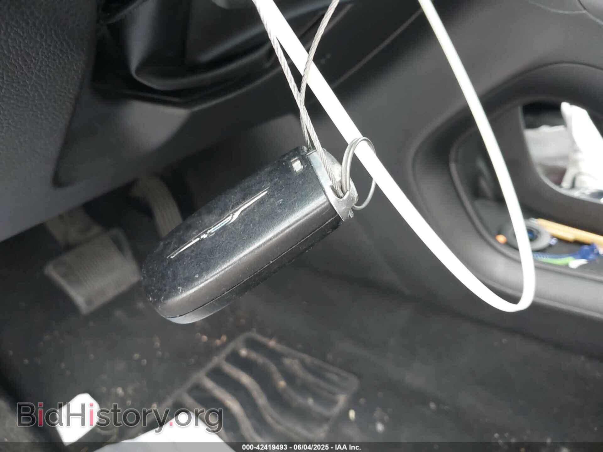 2015 CHRYSLER 200 - VIN: 1C3CCCFB0FN593275 - Фото 11