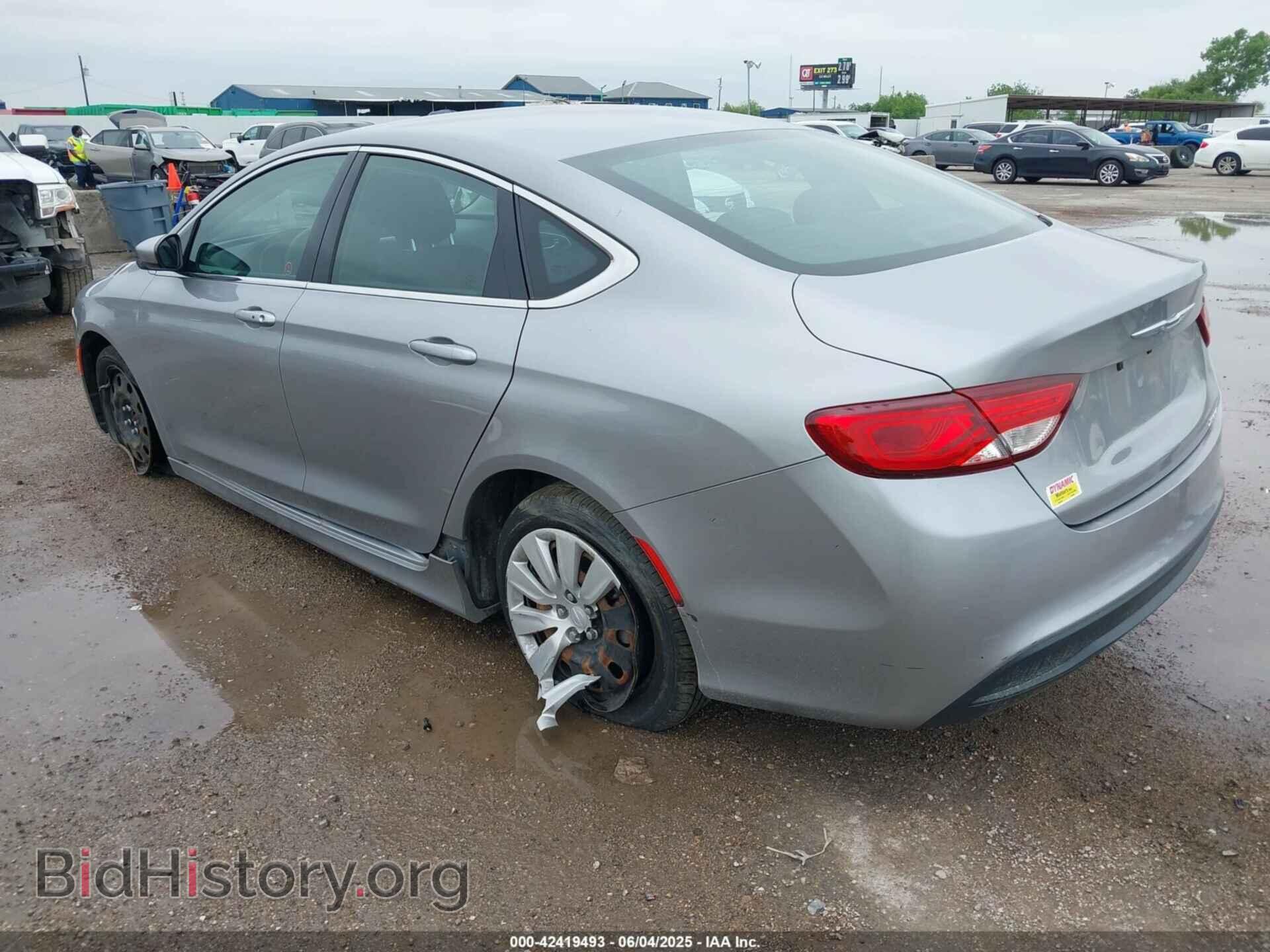 2015 CHRYSLER 200 - VIN: 1C3CCCFB0FN593275 - Фото 3