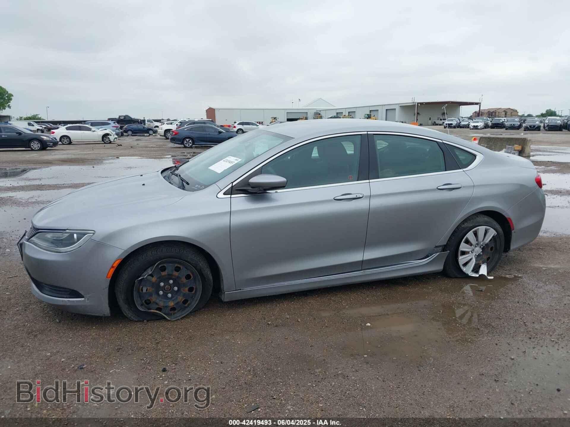 2015 CHRYSLER 200 - VIN: 1C3CCCFB0FN593275 - Фото 6