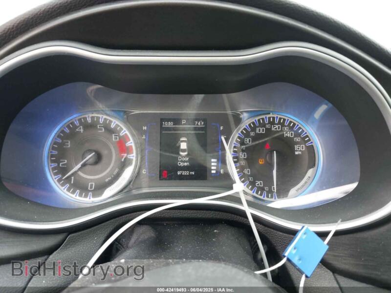 2015 Chrysler 200 (VIN 1C3CCCFB0FN593275) — photo 7 of 12