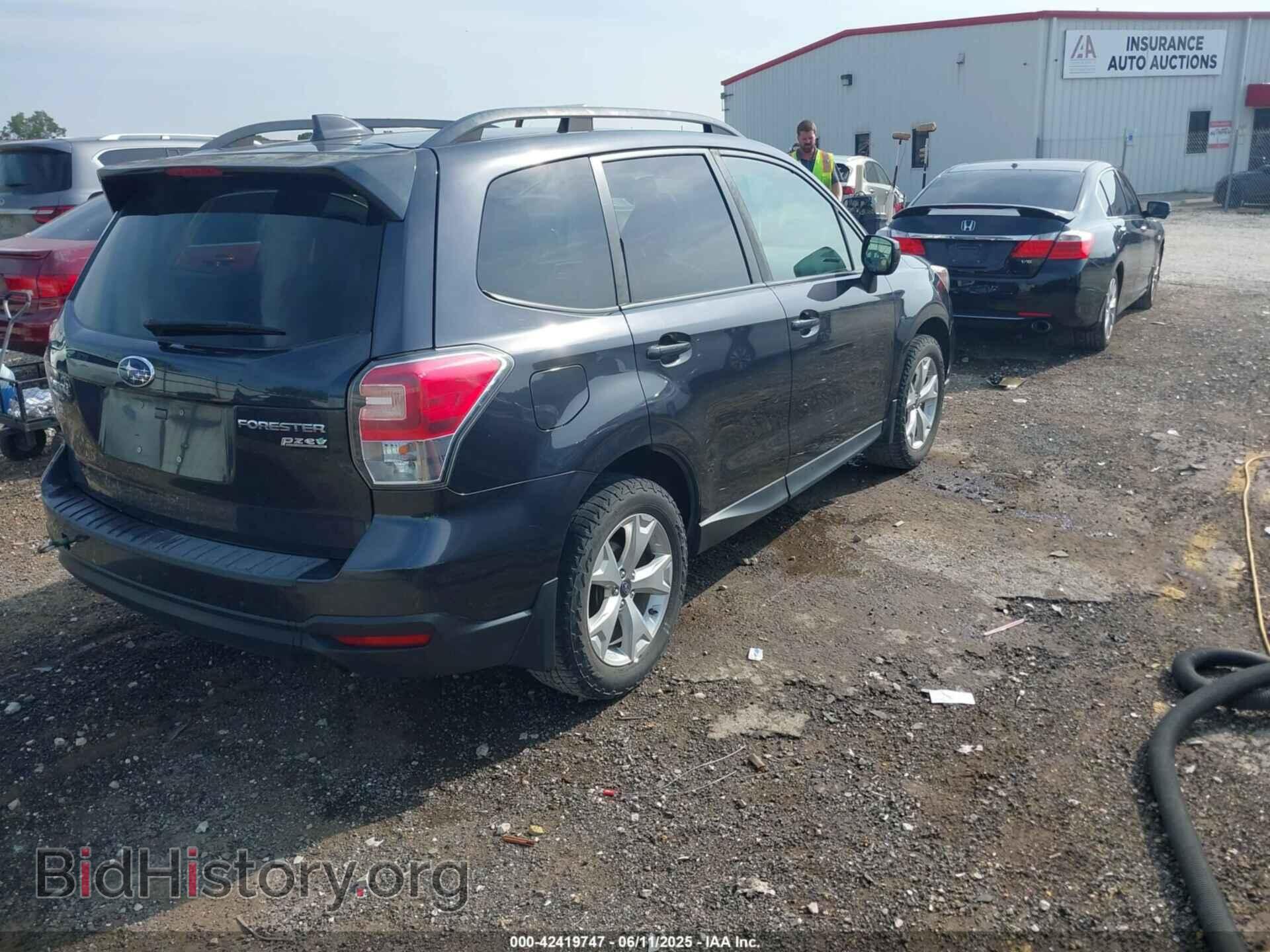2017 SUBARU FORESTER - VIN: JF2SJAEC0HG478941 - Фото 4