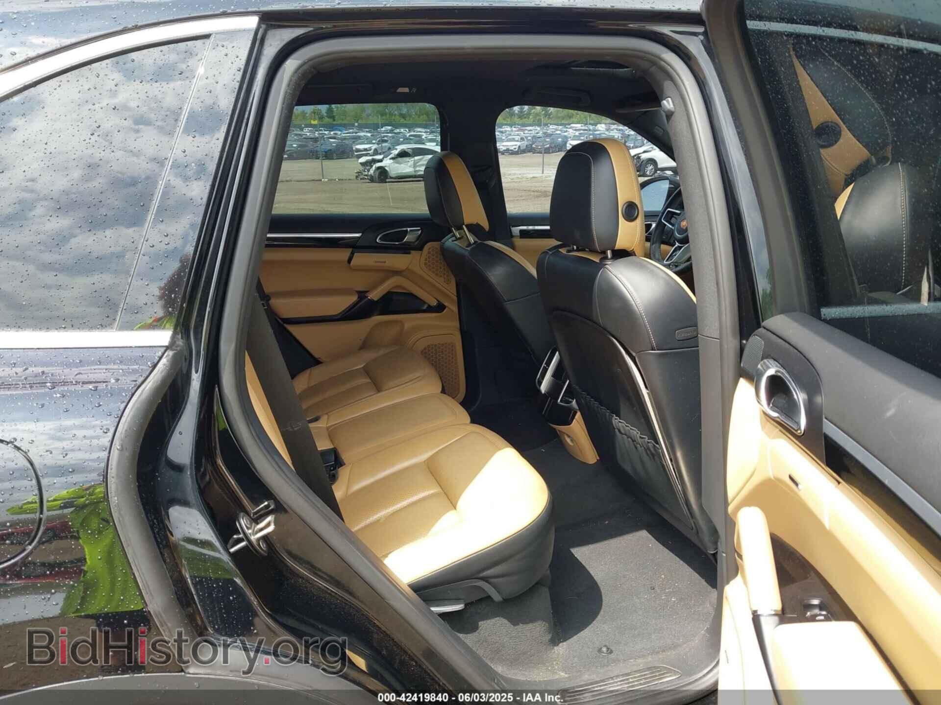 2016 PORSCHE CAYENNE - VIN: WP1AA2A29GLA03757 - Фото 8
