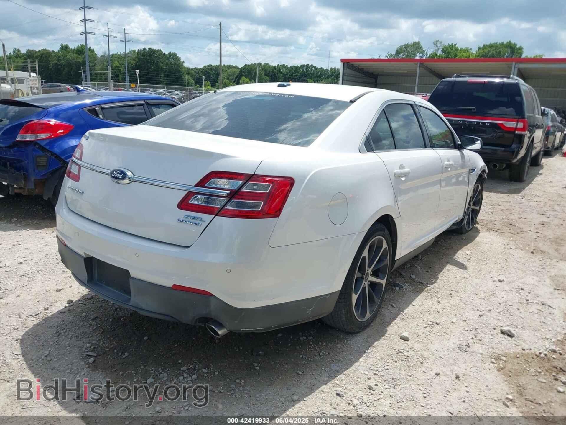 2015 FORD TAURUS - VIN: 1FAHP2E86FG111800 - Фото 4