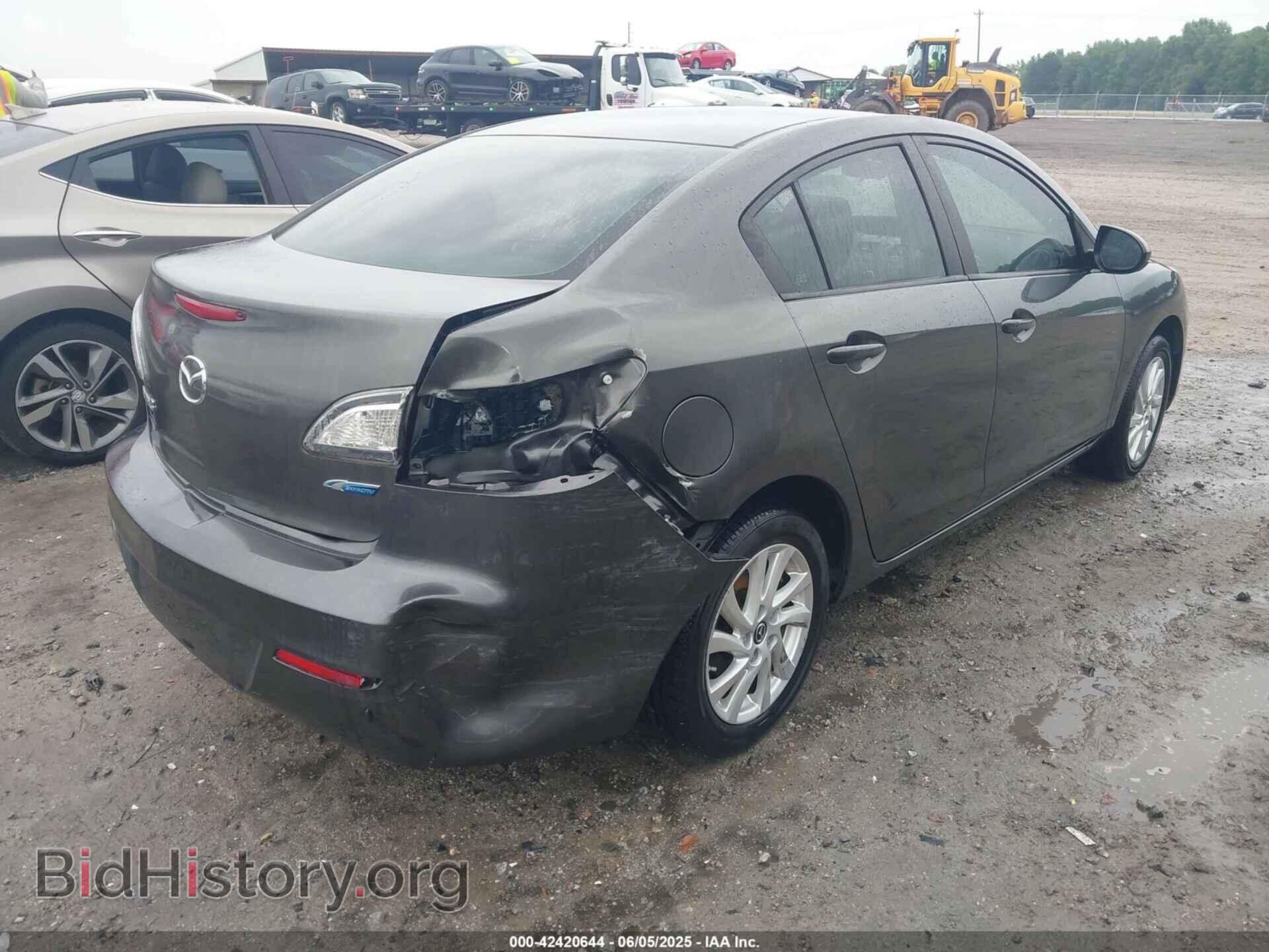 2013 MAZDA MAZDA3 - VIN: JM1BL1V76D1790397 - Фото 4