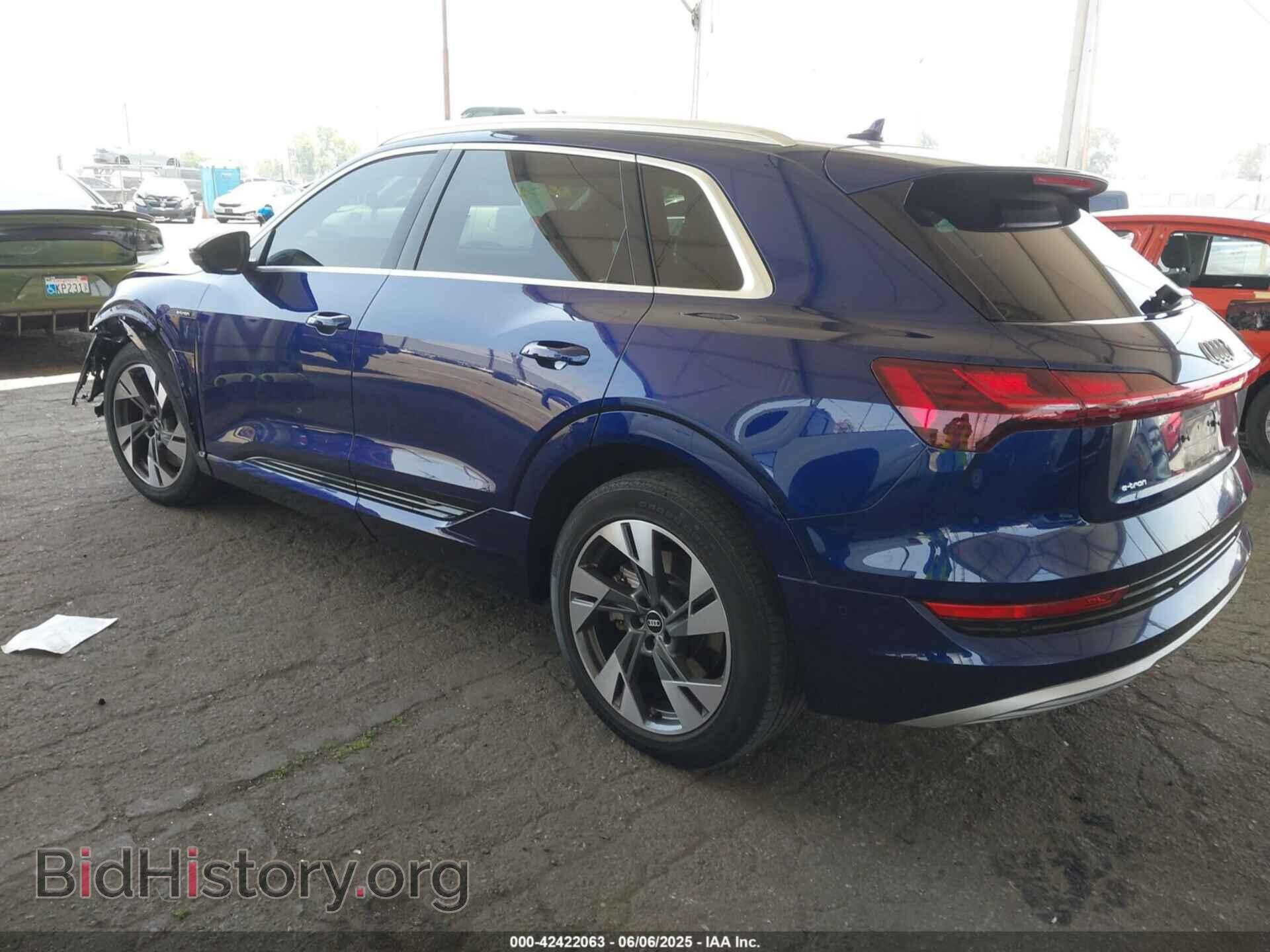 2021 AUDI E-TRON - VIN: WA1LAAGE4MB038563 - Фото 3