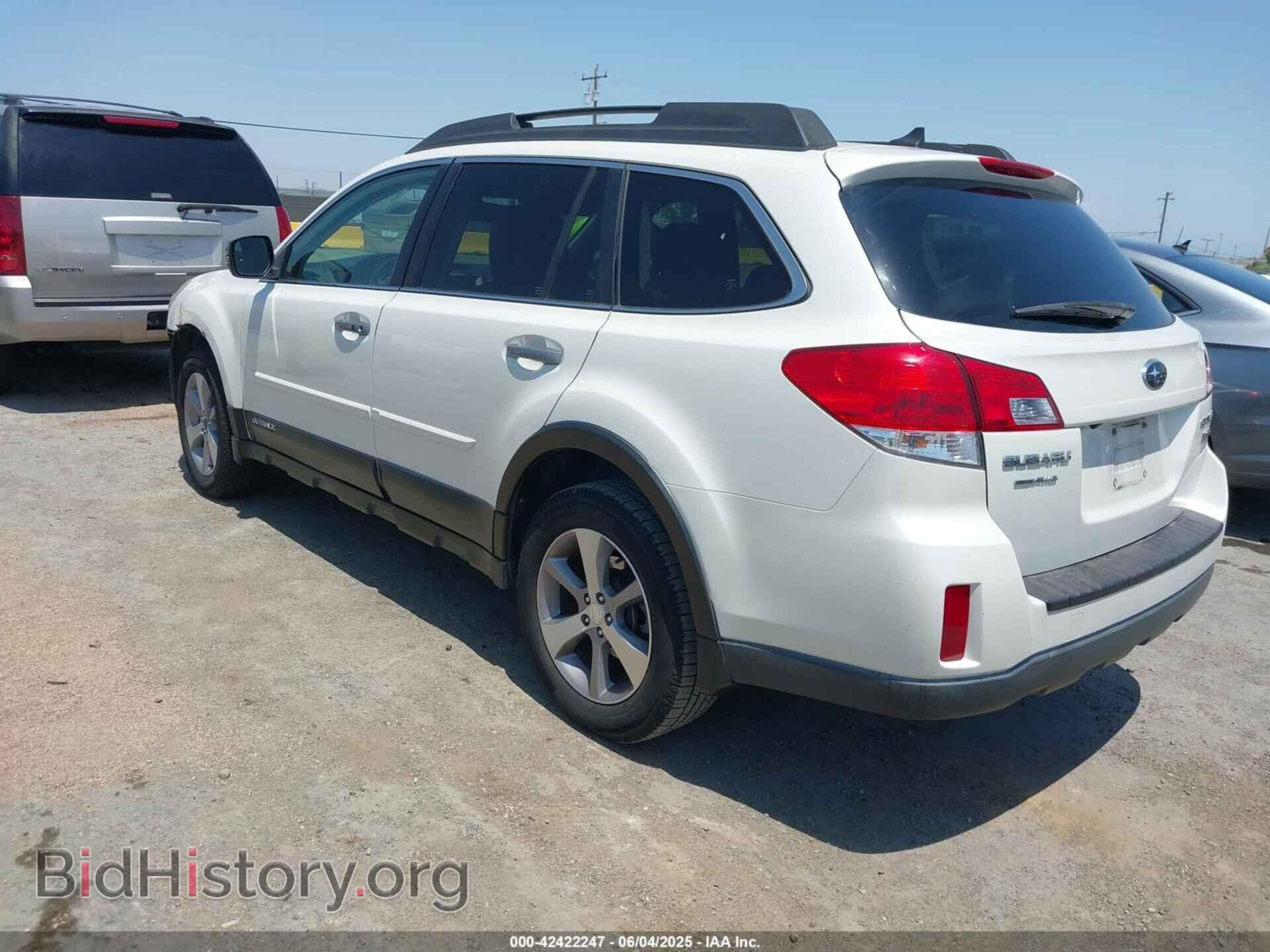 2014 SUBARU OUTBACK - VIN: 4S4BRDPC3E2279215 - Фото 3