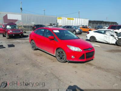 2012 Ford FOCUS SE, красный — VIN 1FAHP3F29CL419613, IAAI