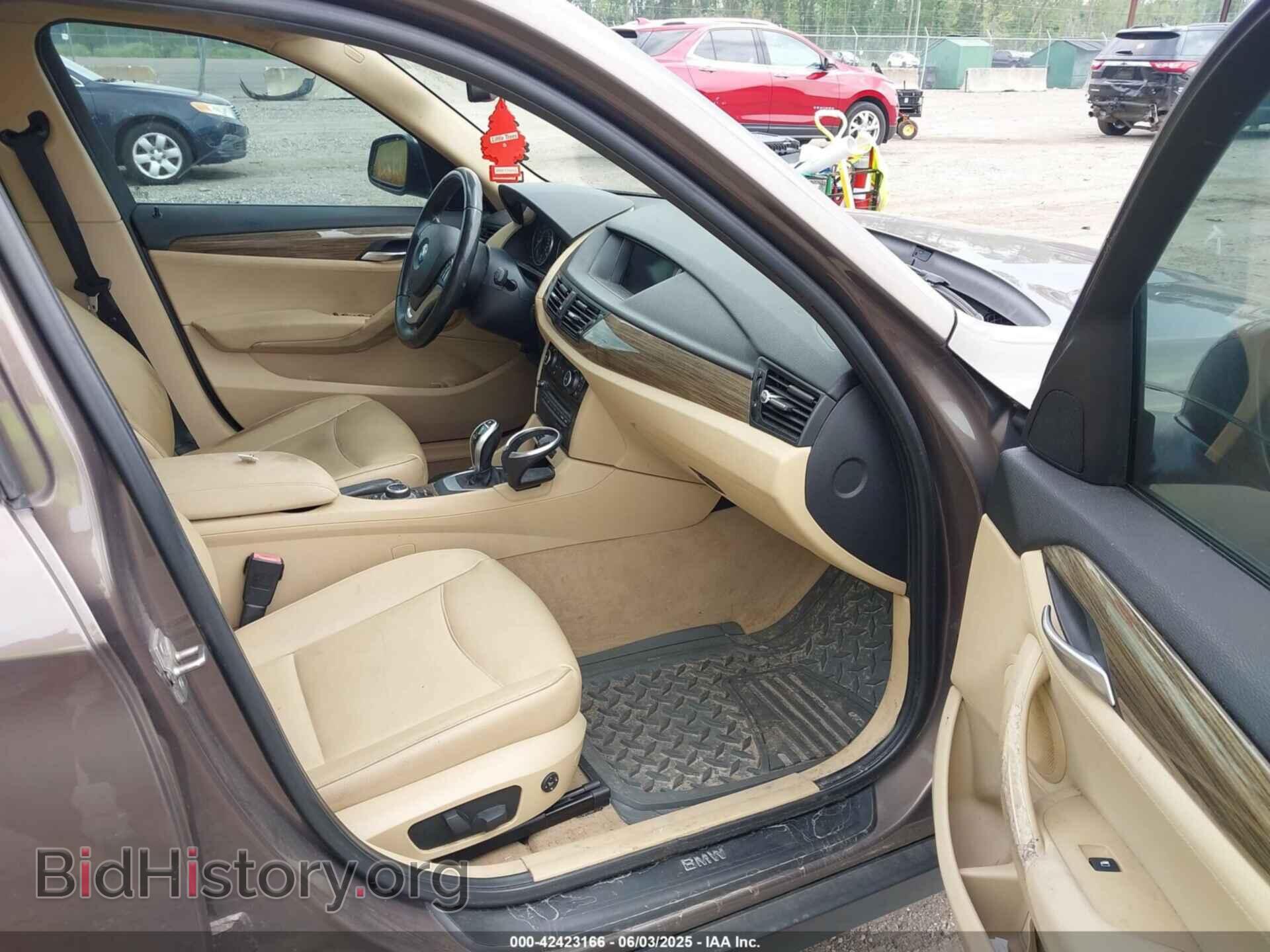 2014 BMW X1 - VIN: WBAVM1C50EVW47352 - Фото 5