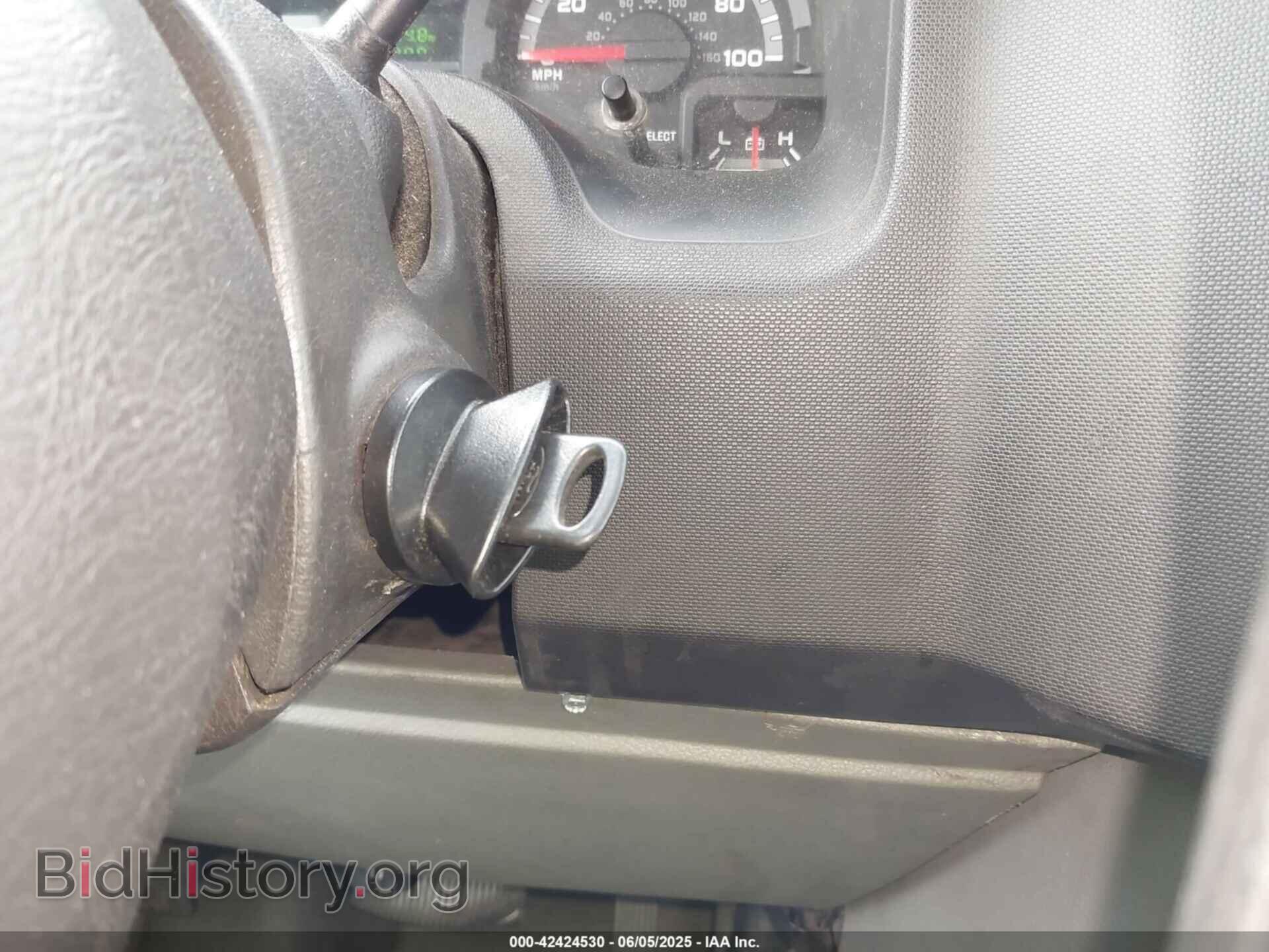 2010 FORD E-150 - VIN: 1FTNE1EW2ADA91910 - Фото 11