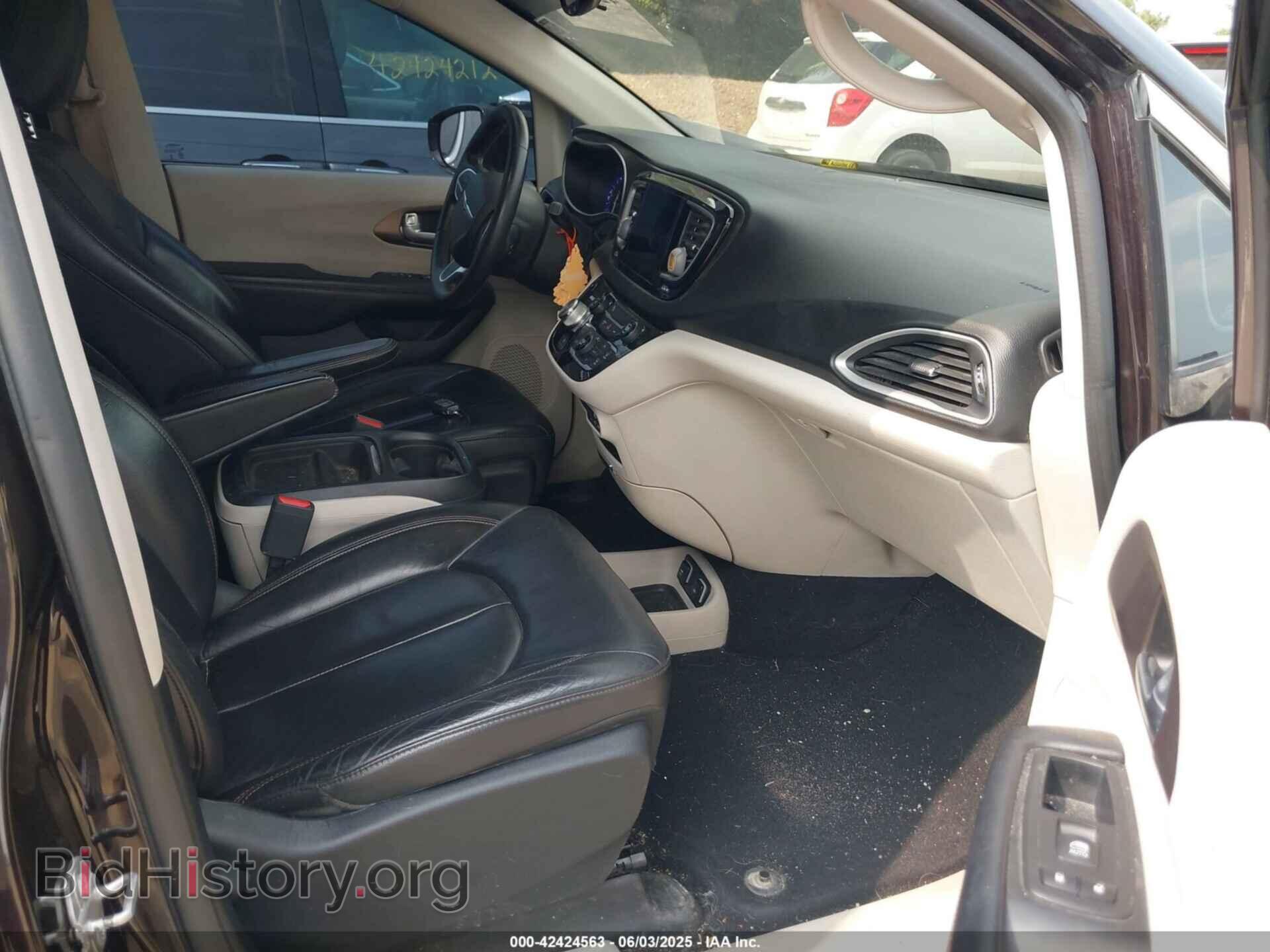 2017 CHRYSLER PACIFICA - VIN: 2C4RC1BGXHR668162 - Photo 5