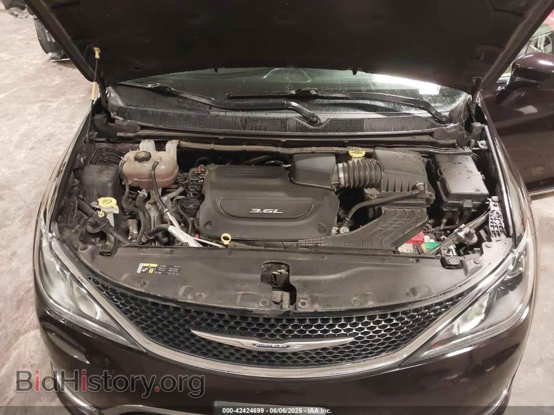 2017 CHRYSLER PACIFICA - VIN: 2C4RC1BG9HR794352 - Фото 10