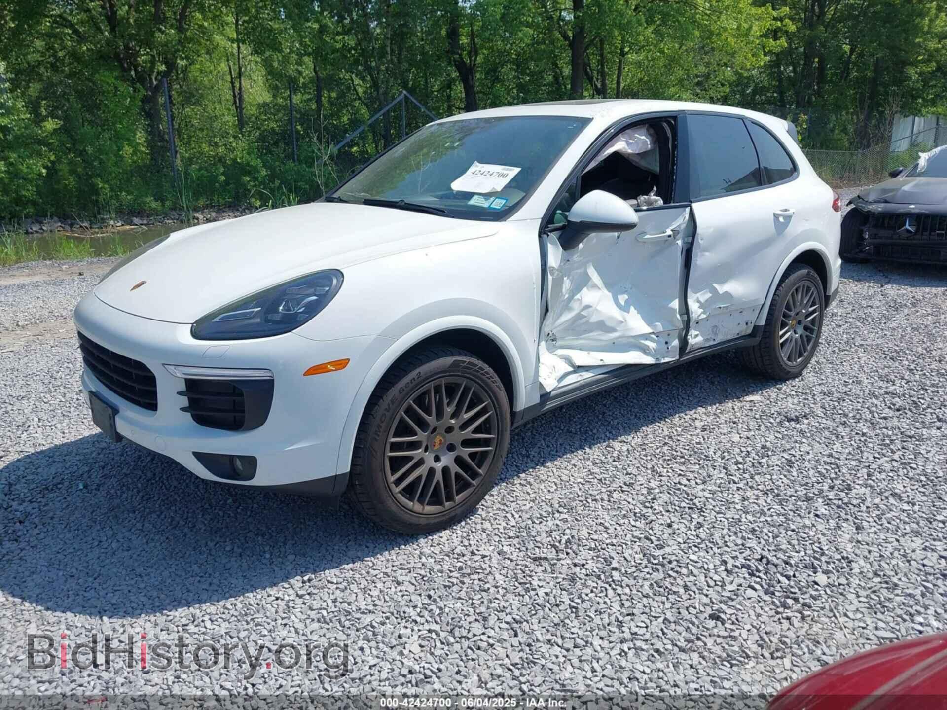 2017 PORSCHE CAYENNE - VIN: WP1AA2A25HKA83825 - Фото 2