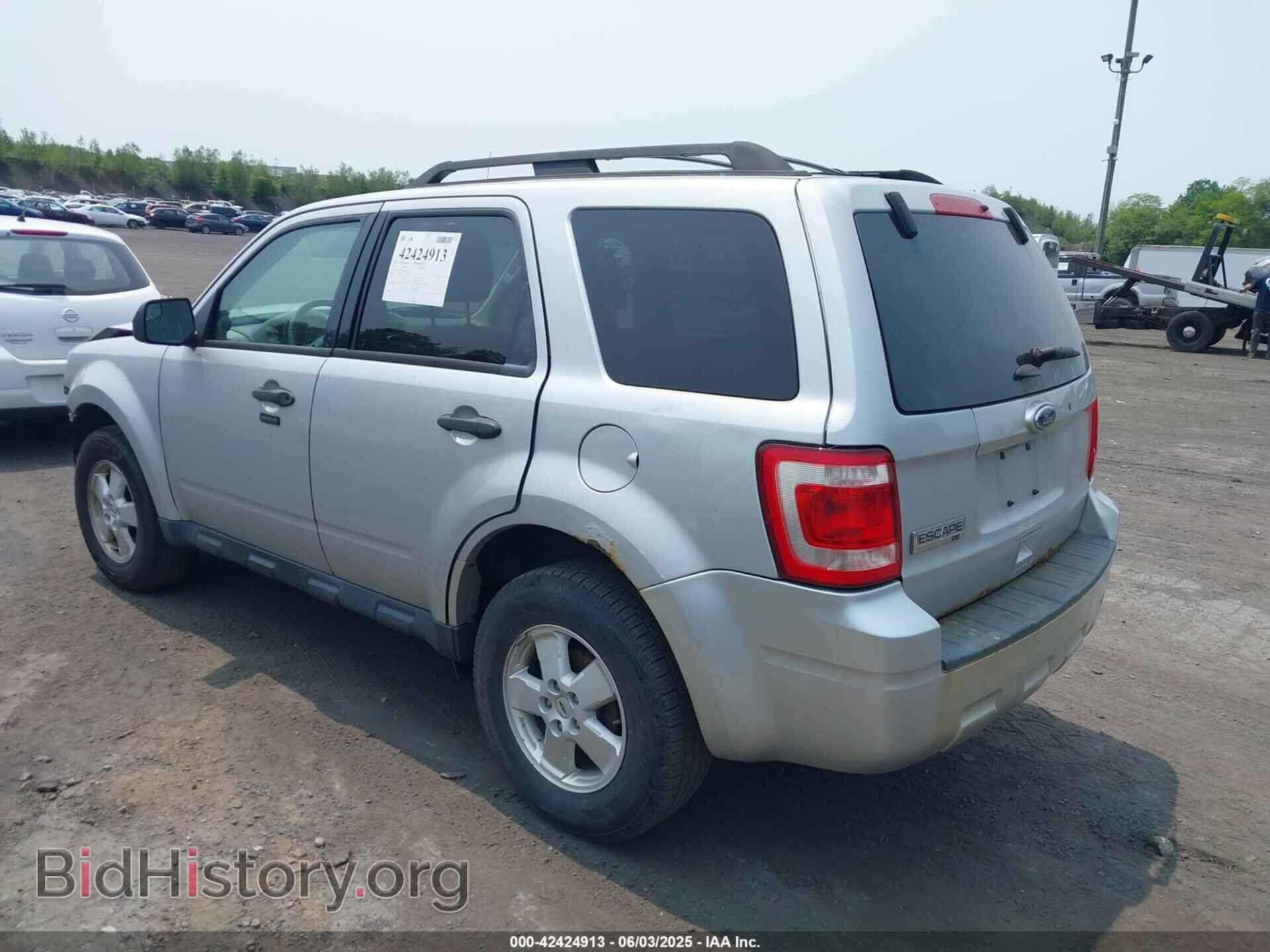 2011 FORD ESCAPE - VIN: 1FMCU9D74BKA90754 - Фото 3