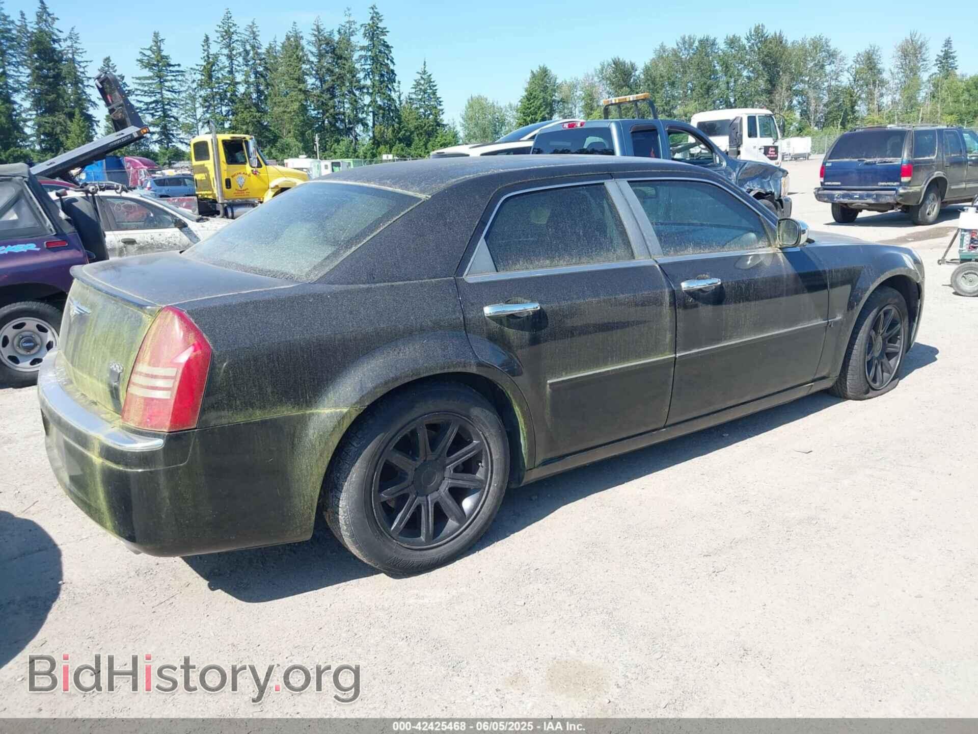 2006 CHRYSLER 300C - VIN: 2C3KA63H16H351096 - Фото 4