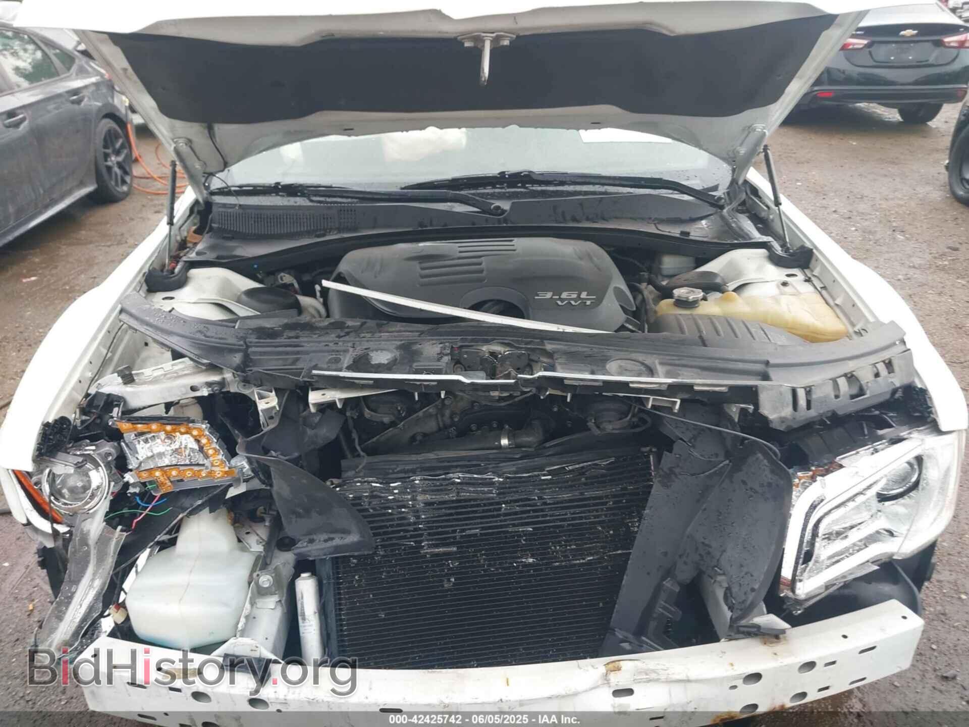 2012 CHRYSLER 300 - VIN: 2C3CCACG2CH160761 - Фото 10