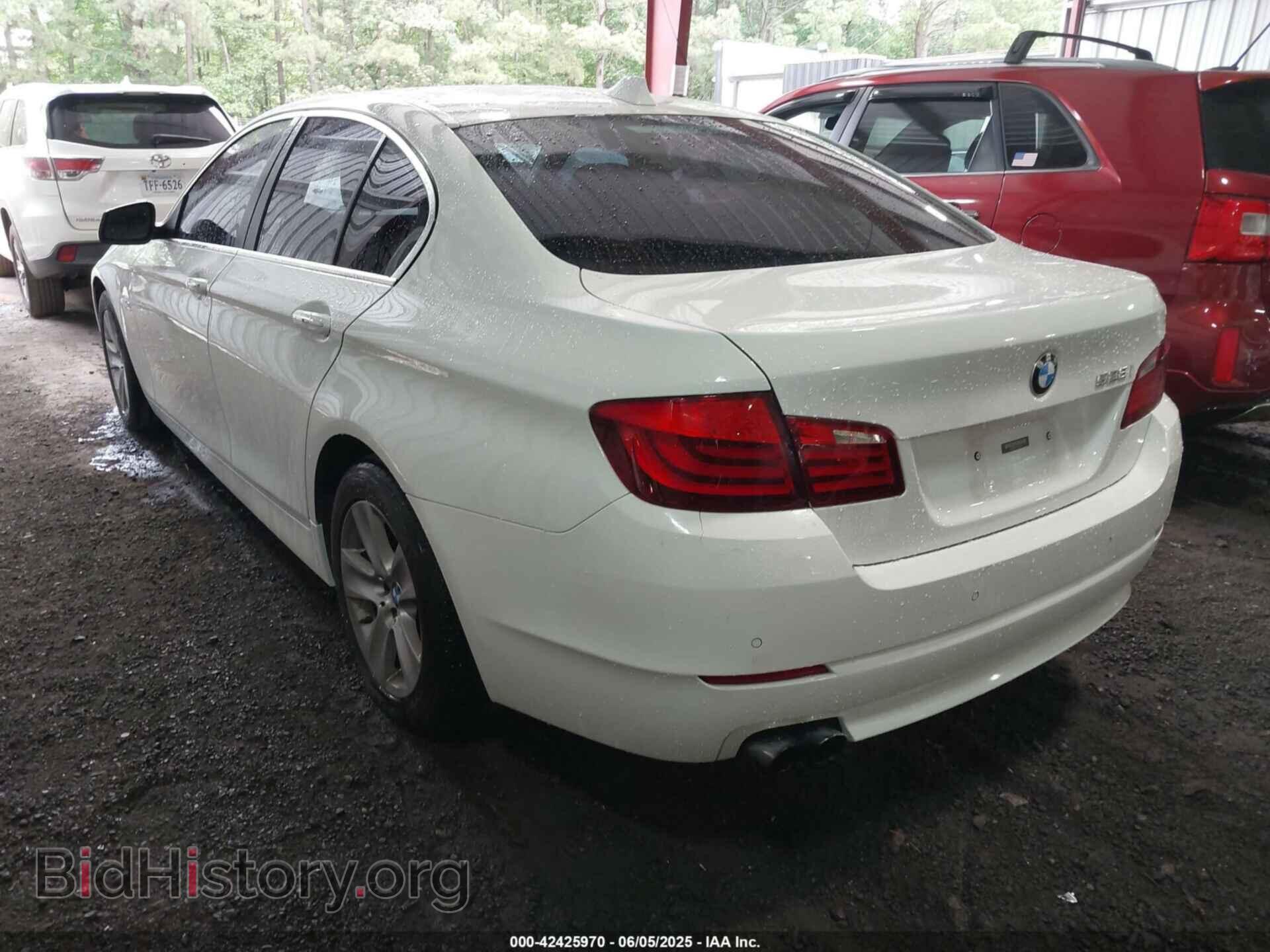 2012 BMW 528I - VIN: WBAXG5C57CDX04205 - Фото 3