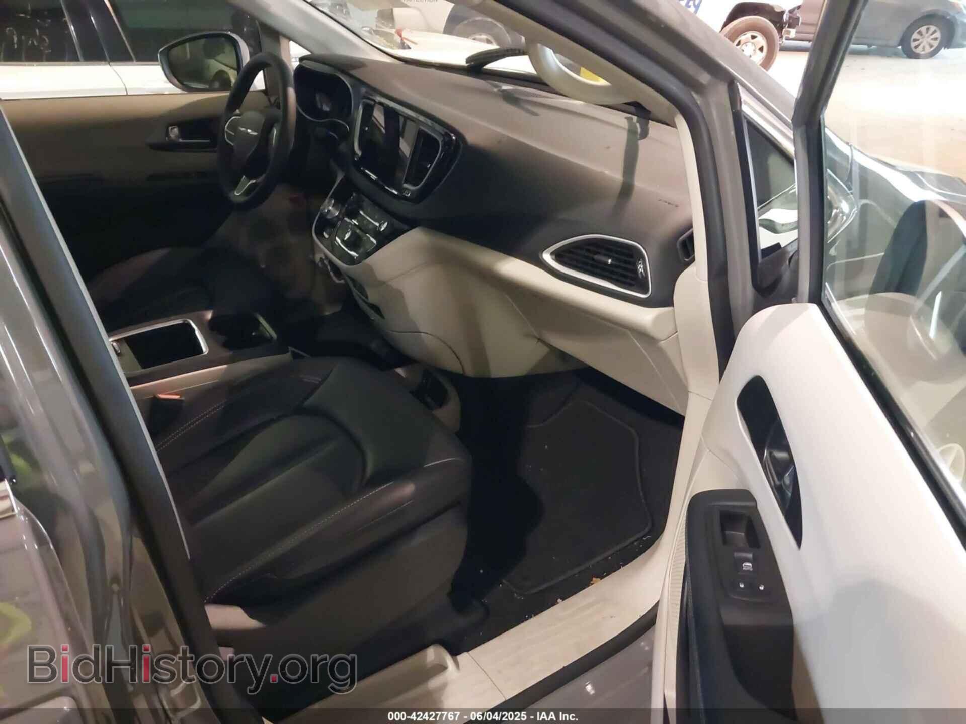 2023 CHRYSLER PACIFICA - VIN: 2C4RC1BG8PR581505 - Photo 5