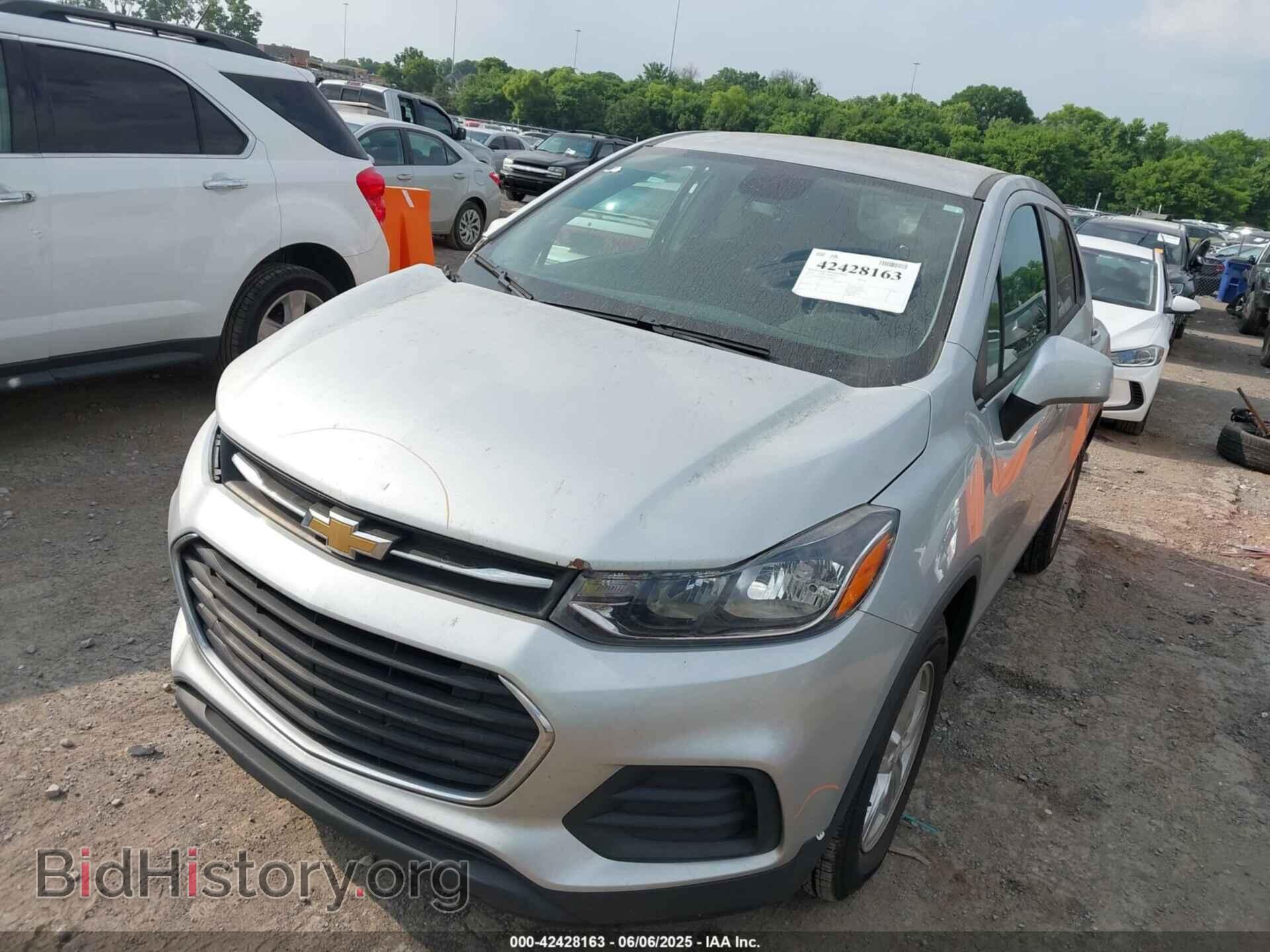 2019 CHEVROLET TRAX - VIN: 3GNCJKSB3KL403889 - Photo 2