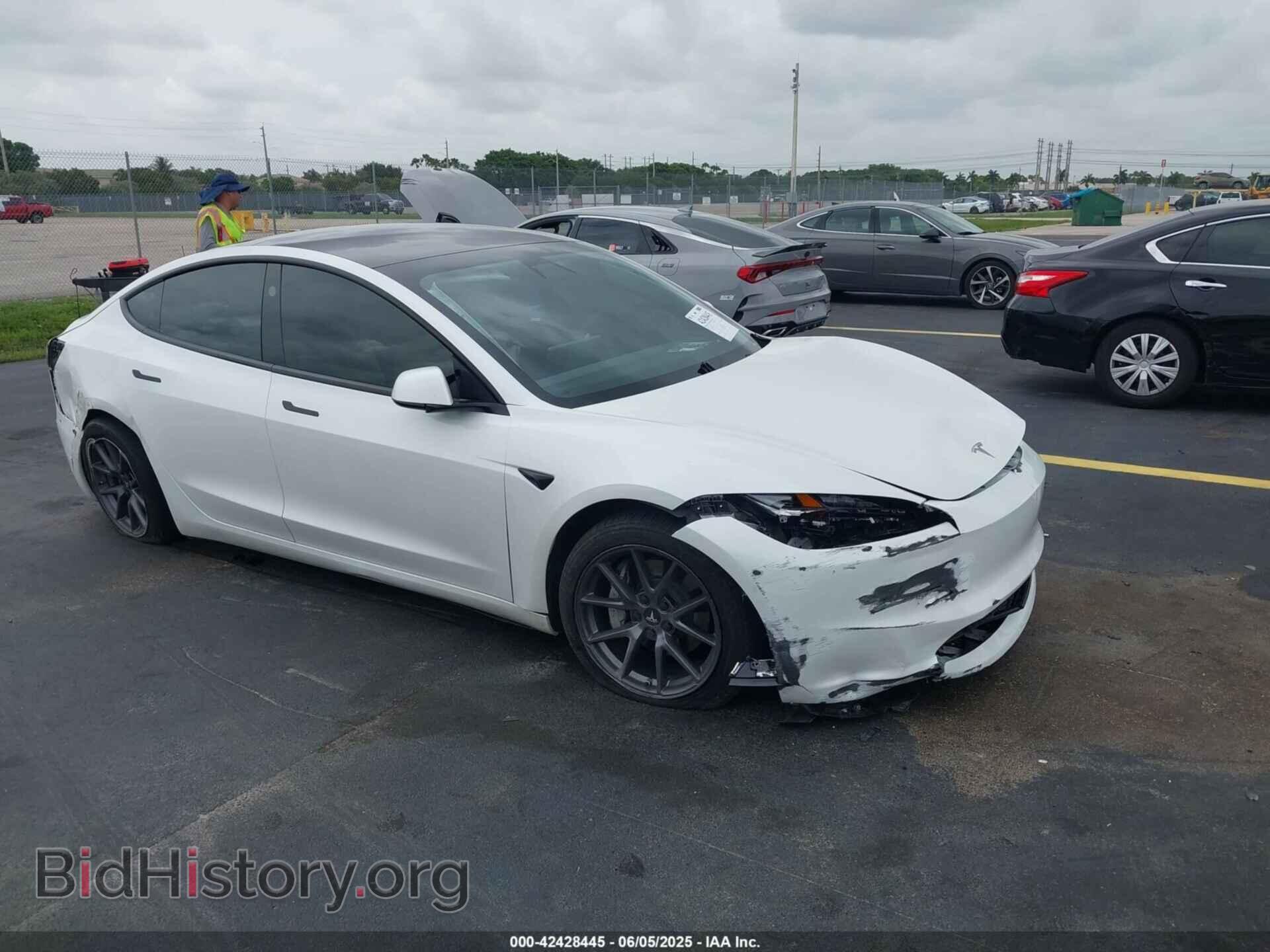 Фотография 5YJ3E1EA5RF725209 - TESLA MODEL 3 2024