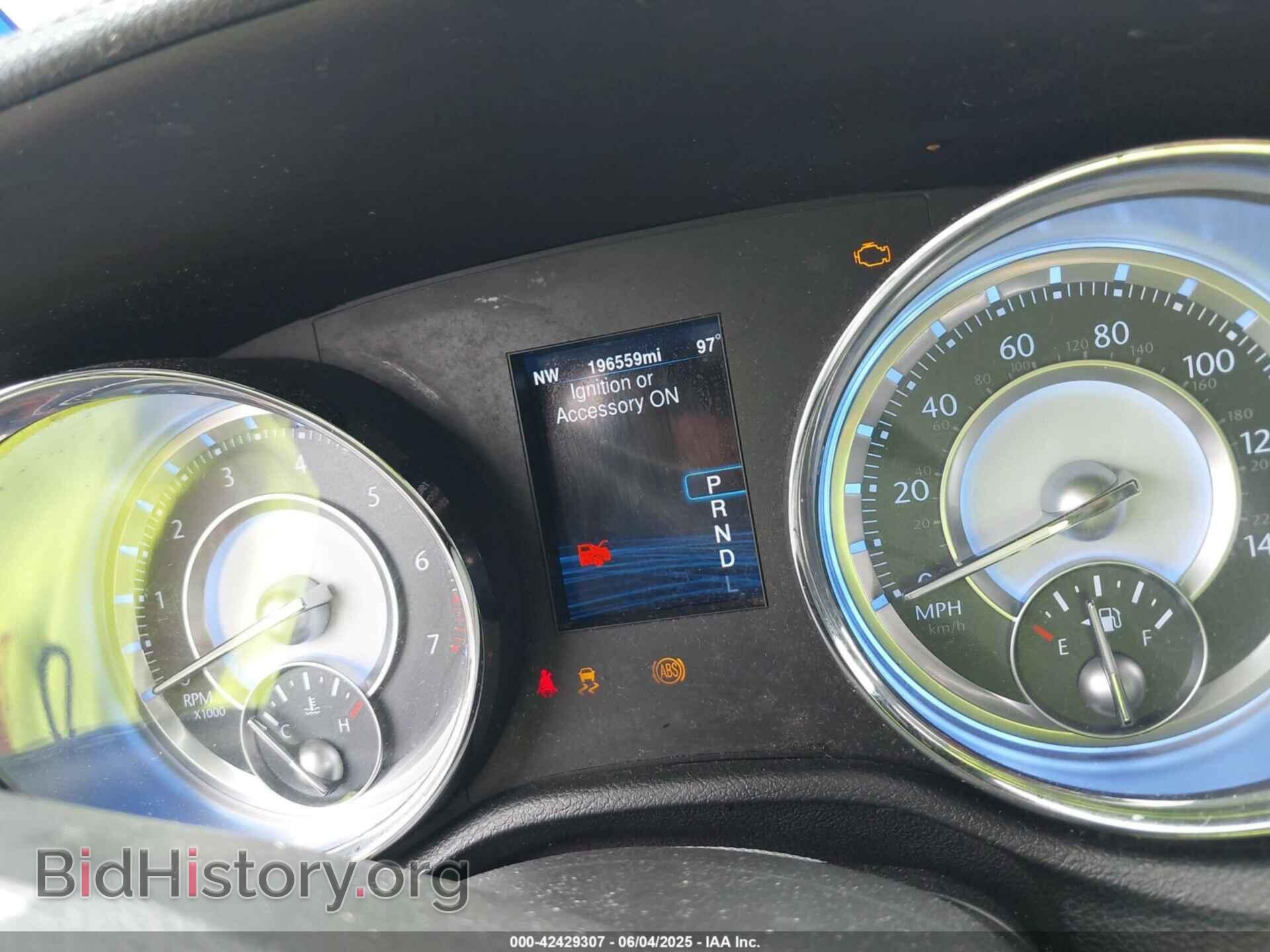 2014 CHRYSLER 300 - VIN: 2C3CCAAG0EH378042 - Фото 7