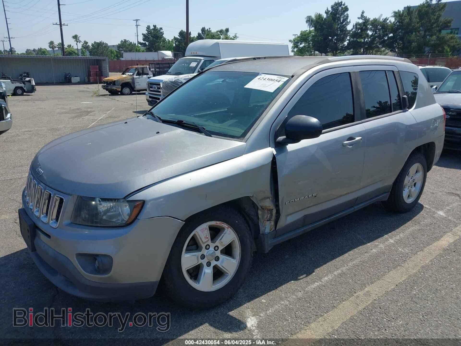2014 JEEP COMPASS - VIN: 1C4NJCBAXED883020 - Фото 2