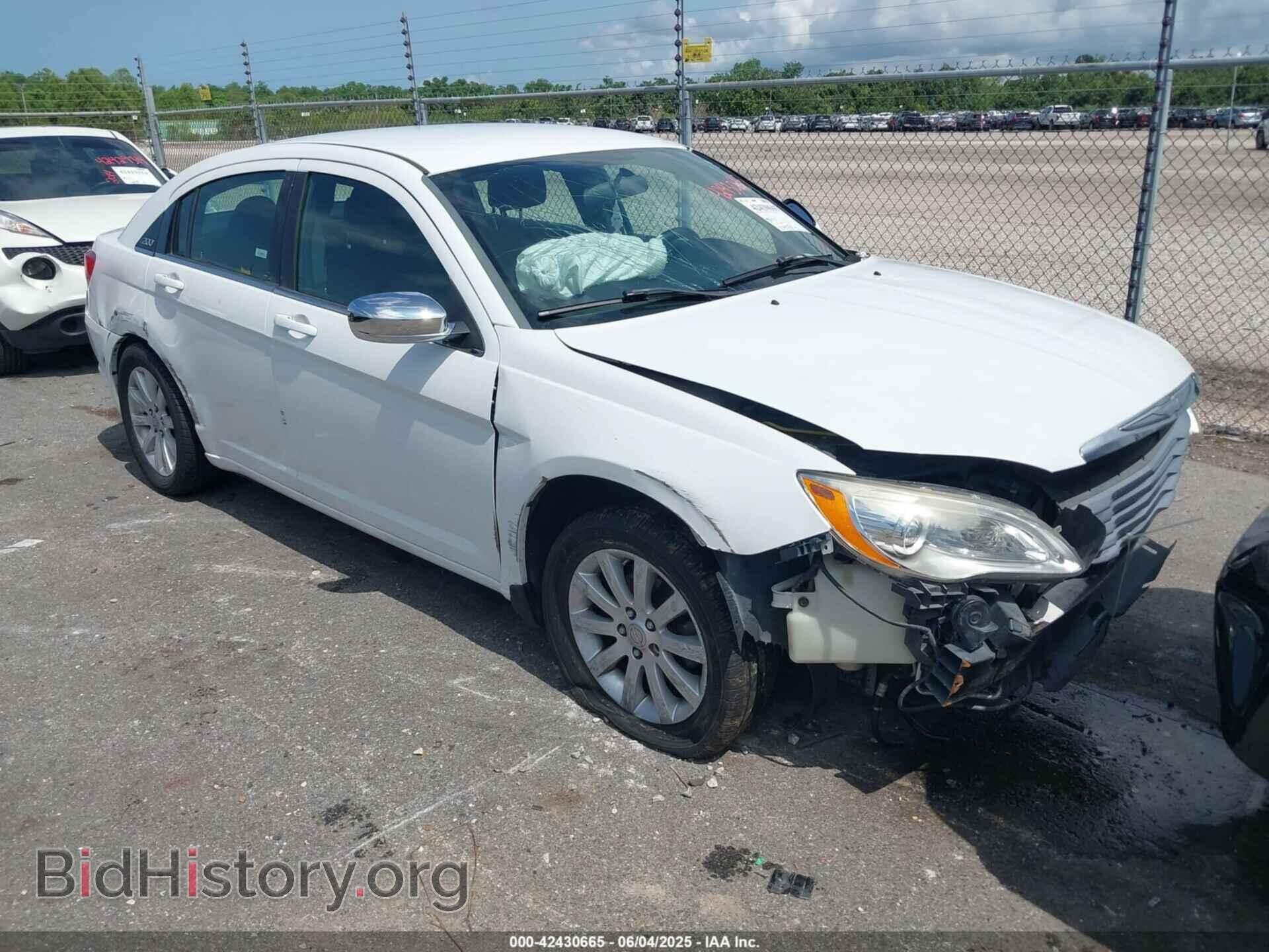 Фотография 1C3CCBBG1DN556132 - CHRYSLER 200 2013