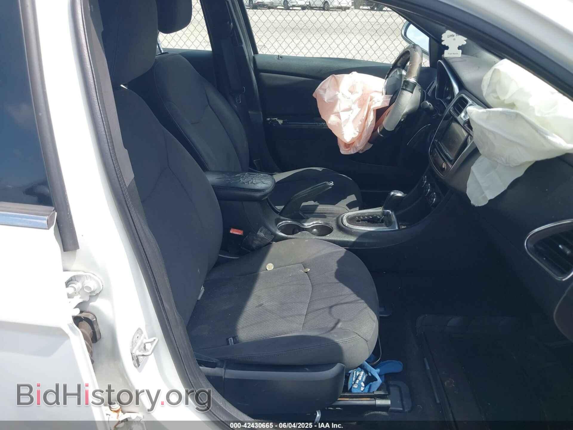 2013 CHRYSLER 200 - VIN: 1C3CCBBG1DN556132 - Фото 8