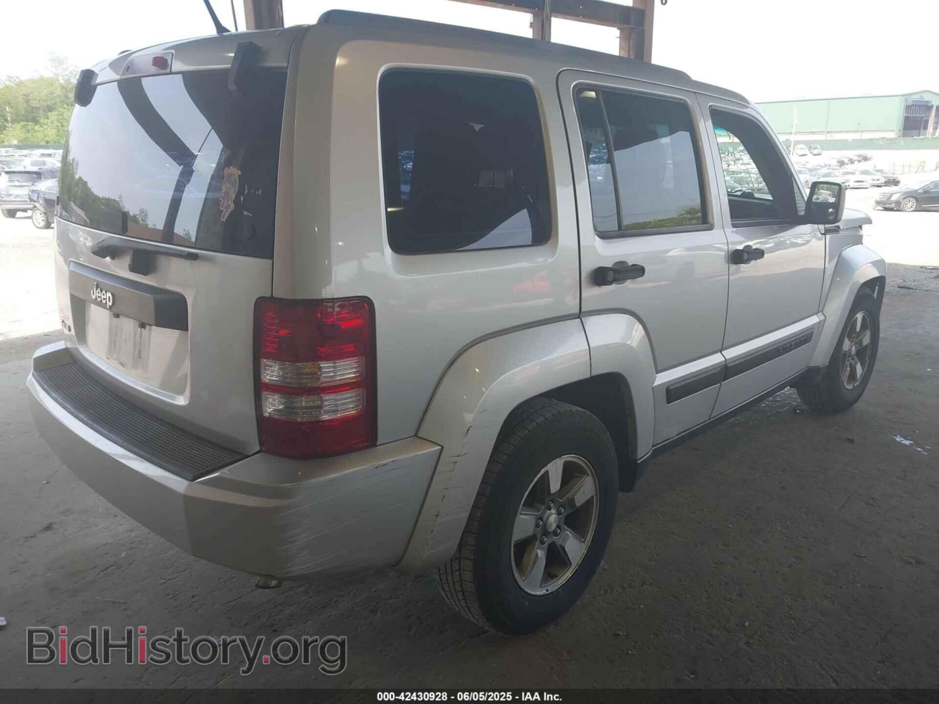 2011 JEEP LIBERTY - VIN: 1J4PN2GK4BW531246 - Фото 4