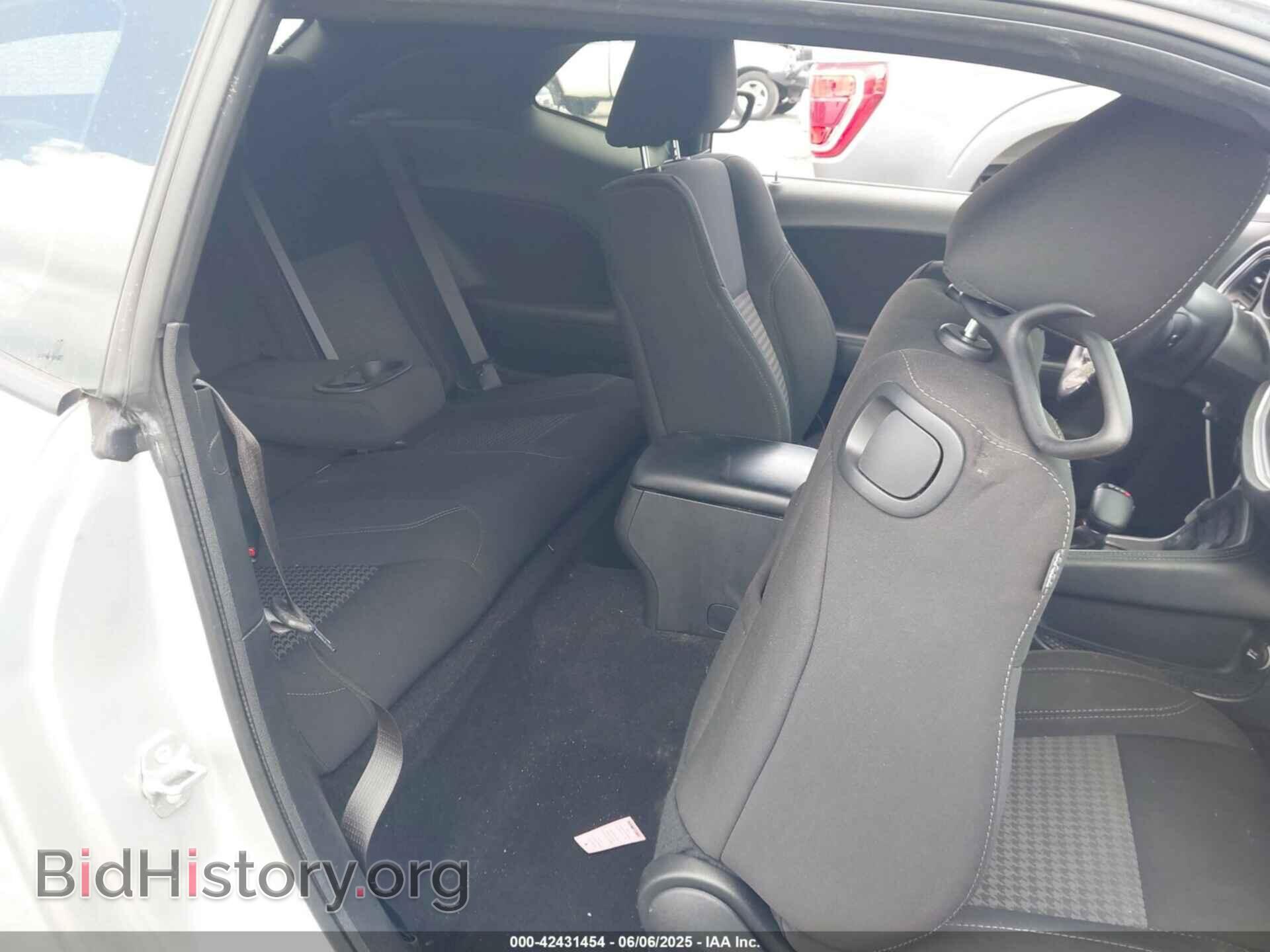 2021 DODGE CHALLENGER - VIN: 2C3CDZAG4MH641644 - Photo 8