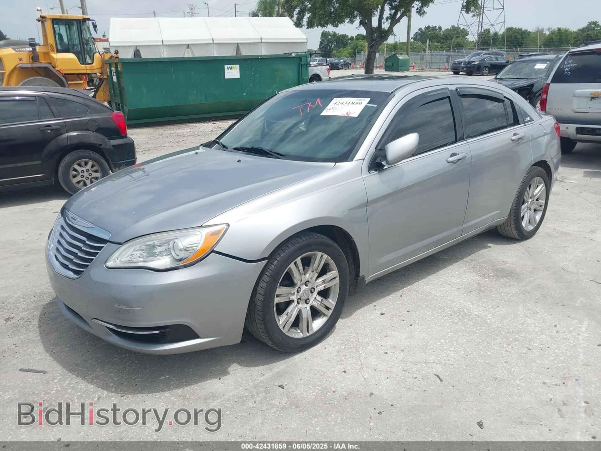2013 CHRYSLER 200 - VIN: 1C3CCBBBXDN683451 - Фото 2