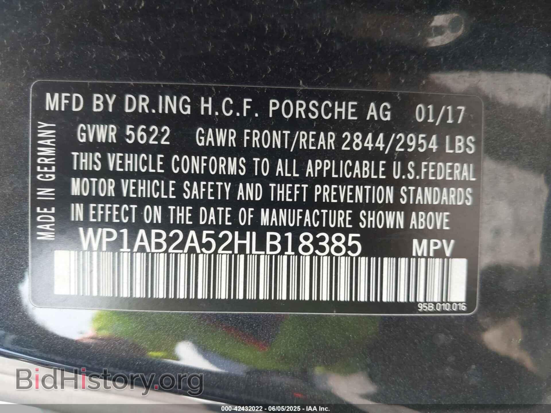 2017 PORSCHE MACAN - VIN: WP1AB2A52HLB18385 - Photo 9