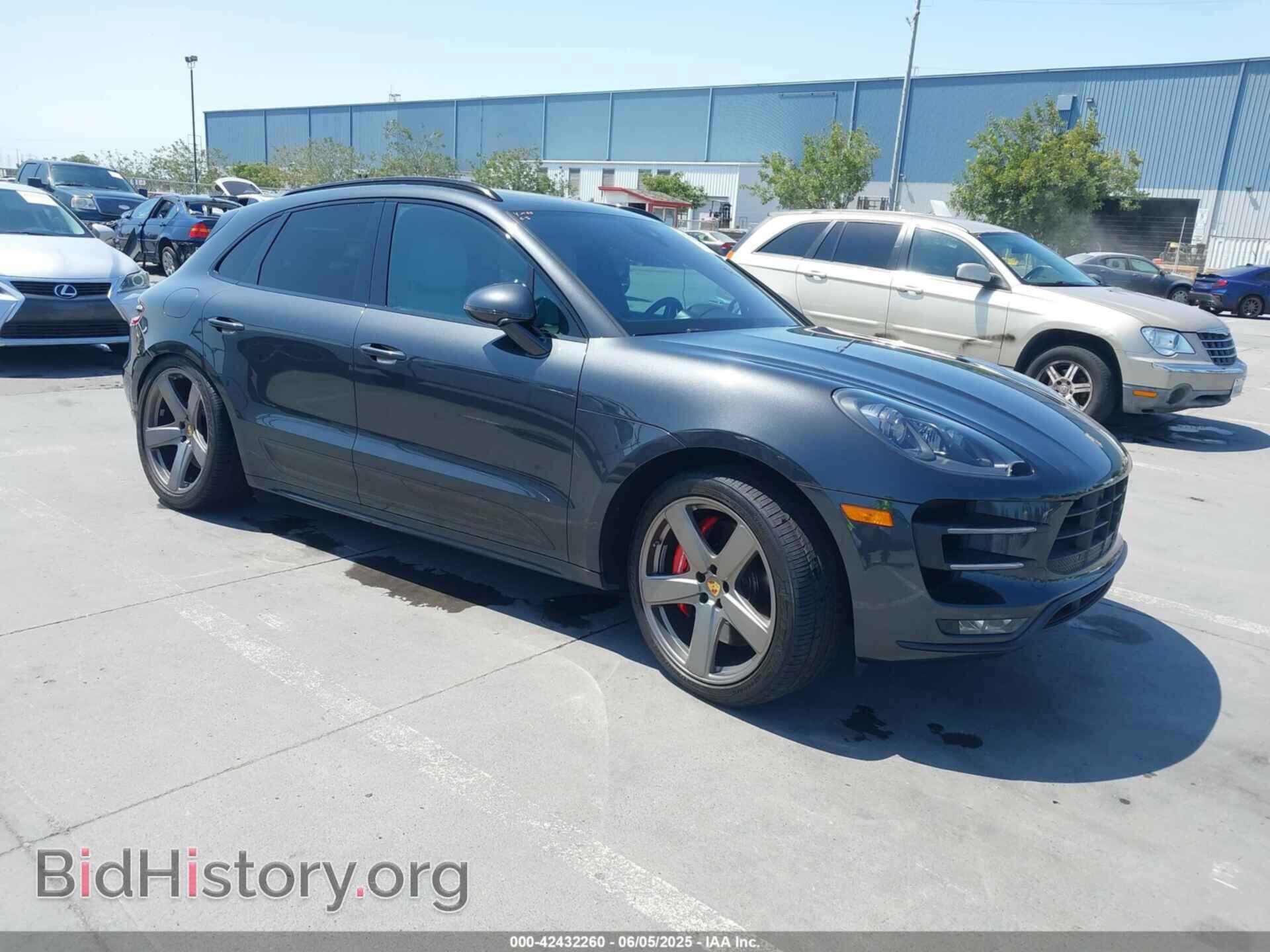 Photo WP1AF2A58HLB61990 - PORSCHE MACAN 2017