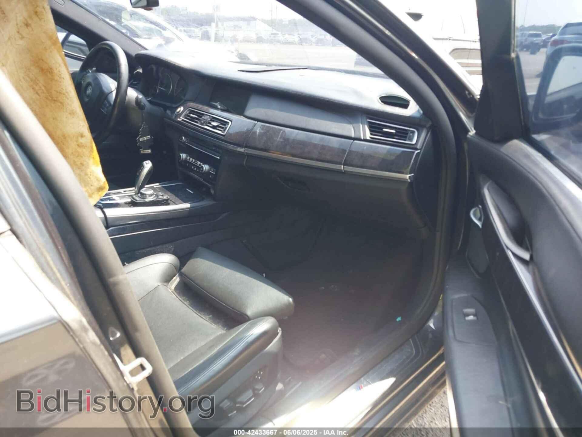 2010 BMW 750LI - VIN: WBAKB8C50ACY64262 - Фото 5