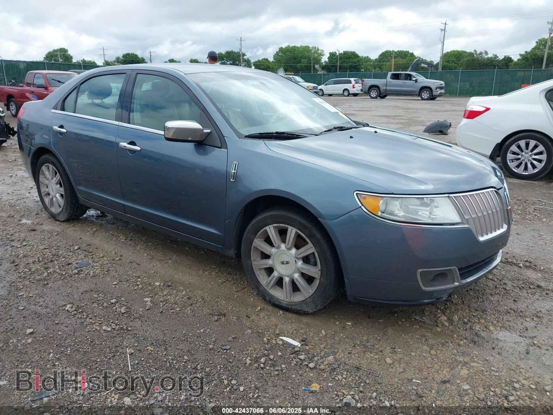 Photo 3LNHL2GC7BR753903 - LINCOLN MKZ 2011