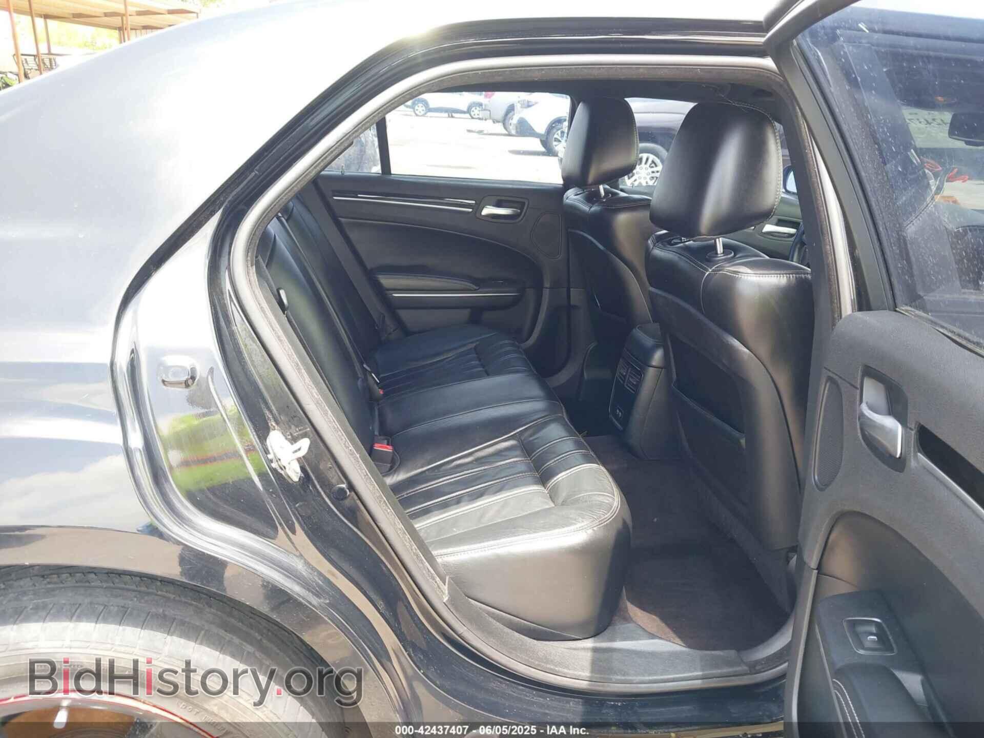2017 CHRYSLER 300 - VIN: 2C3CCAGGXHH550086 - Фото 8