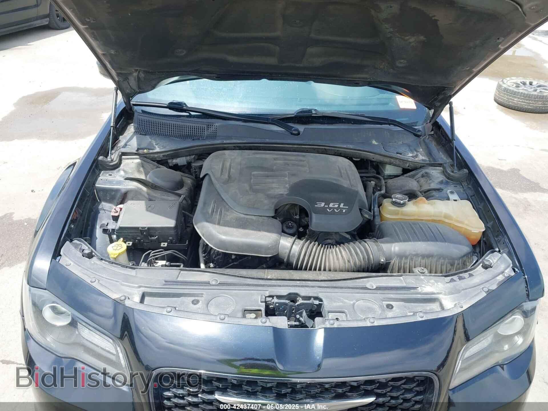 2017 CHRYSLER 300 - VIN: 2C3CCAGGXHH550086 - Фото 10
