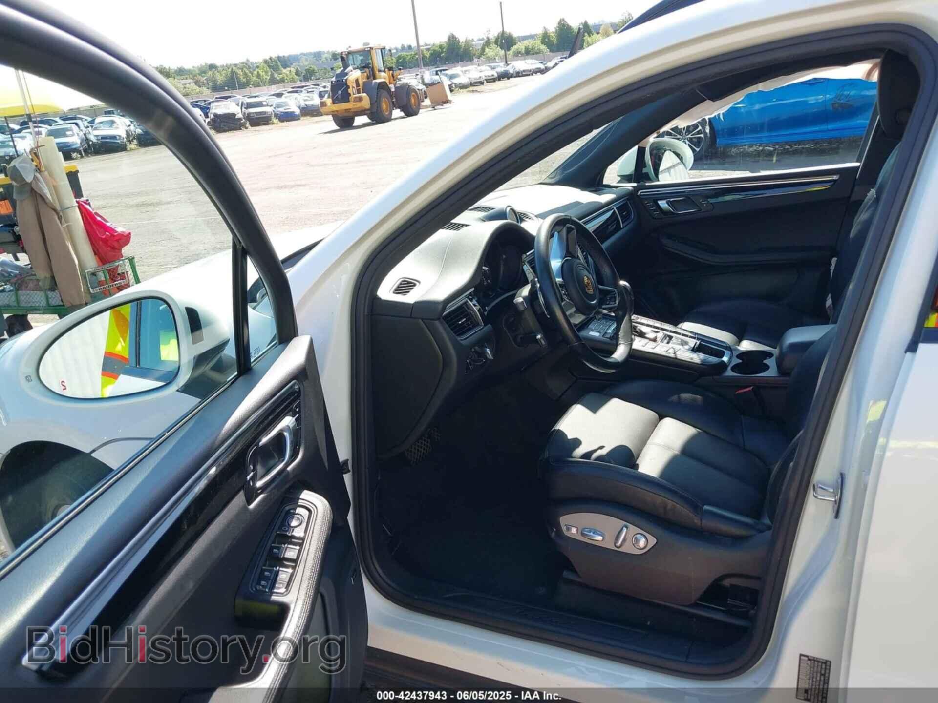 2017 PORSCHE MACAN - VIN: WP1AA2A57HLB04985 - Photo 5