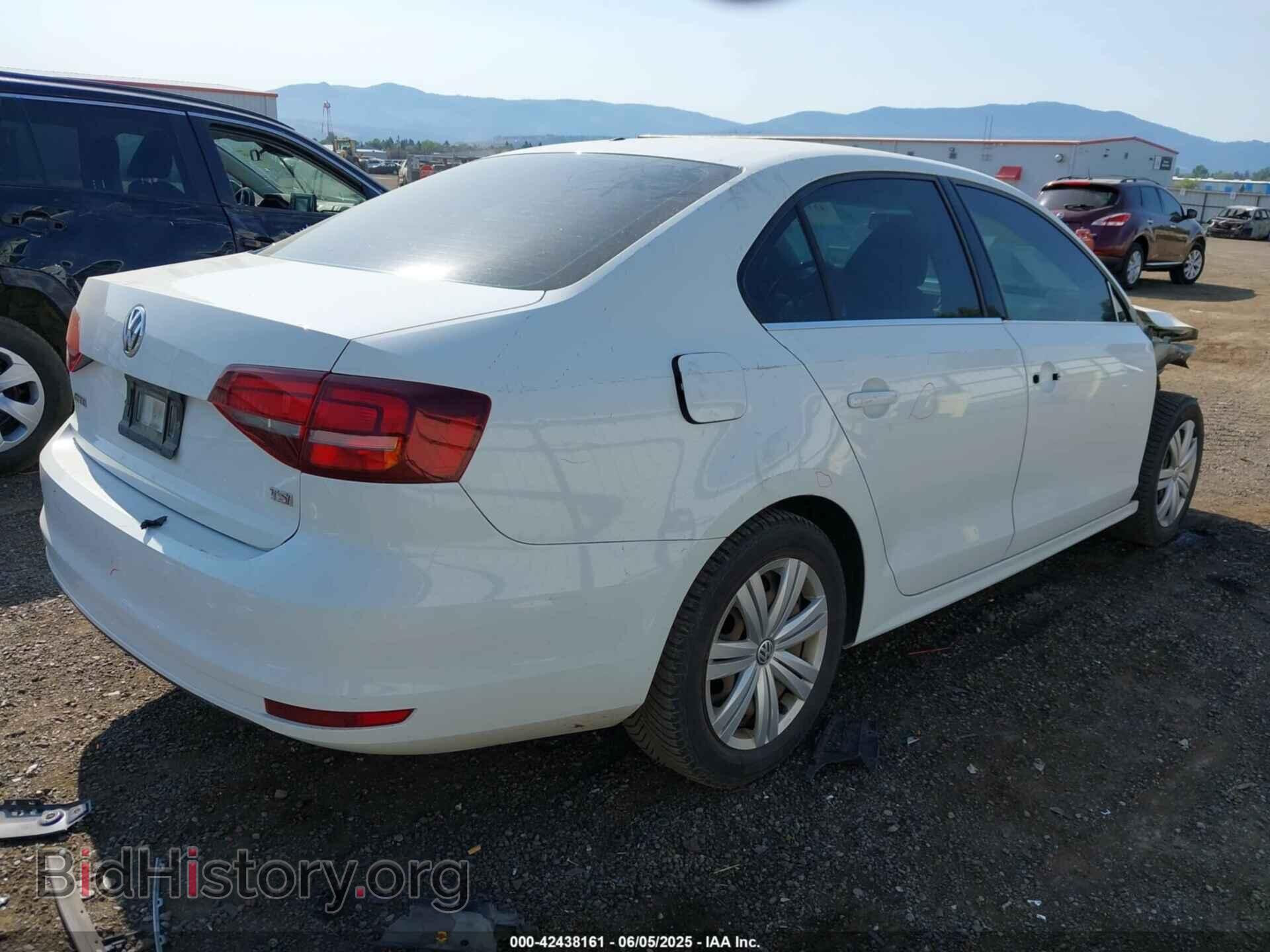 2017 VOLKSWAGEN JETTA - VIN: 3VW2B7AJ1HM290998 - Фото 4