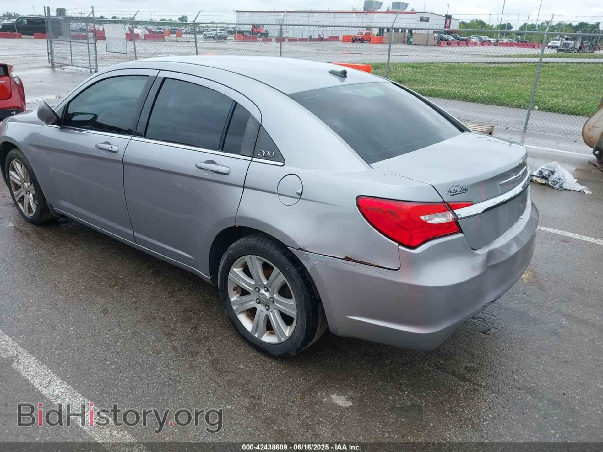 2013 CHRYSLER 200 - VIN: 1C3CCBAB0DN660245 - Фото 3