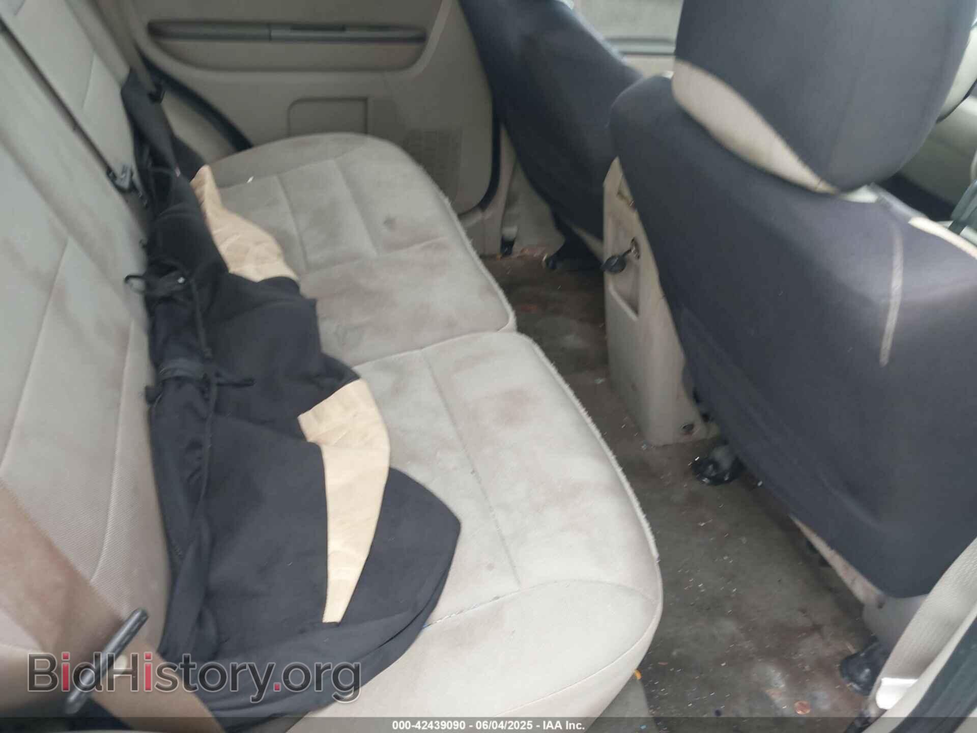 2011 FORD ESCAPE - VIN: 1FMCU0D72BKC48925 - Фото 8