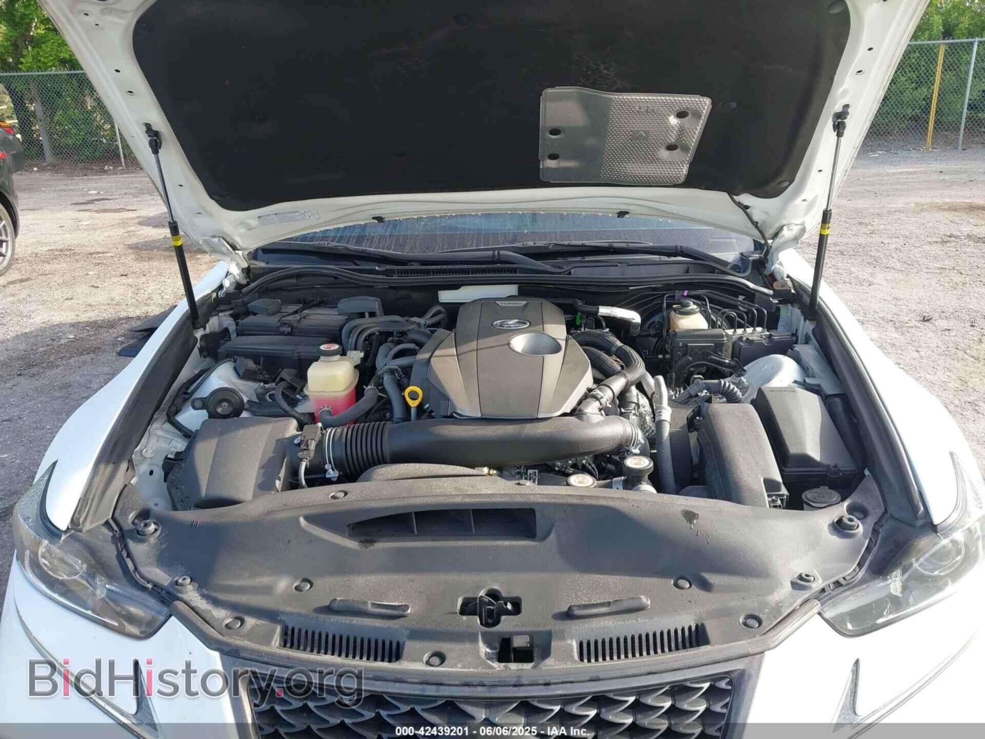 2018 LEXUS IS 300 - VIN: JTHBA1D29J5078352 - Фото 10